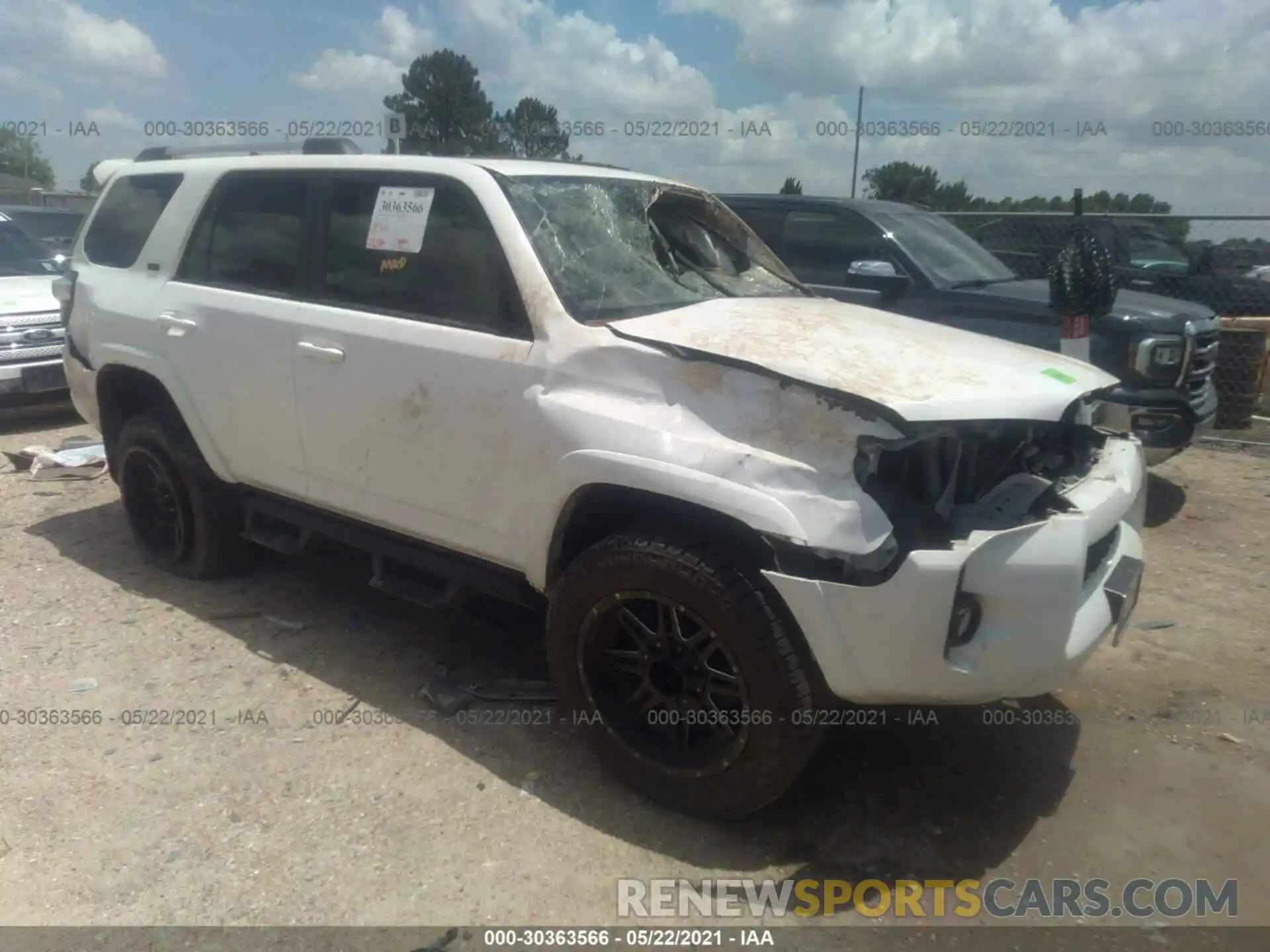 1 Photograph of a damaged car JTEZU5JR3K5191825 TOYOTA 4RUNNER 2019