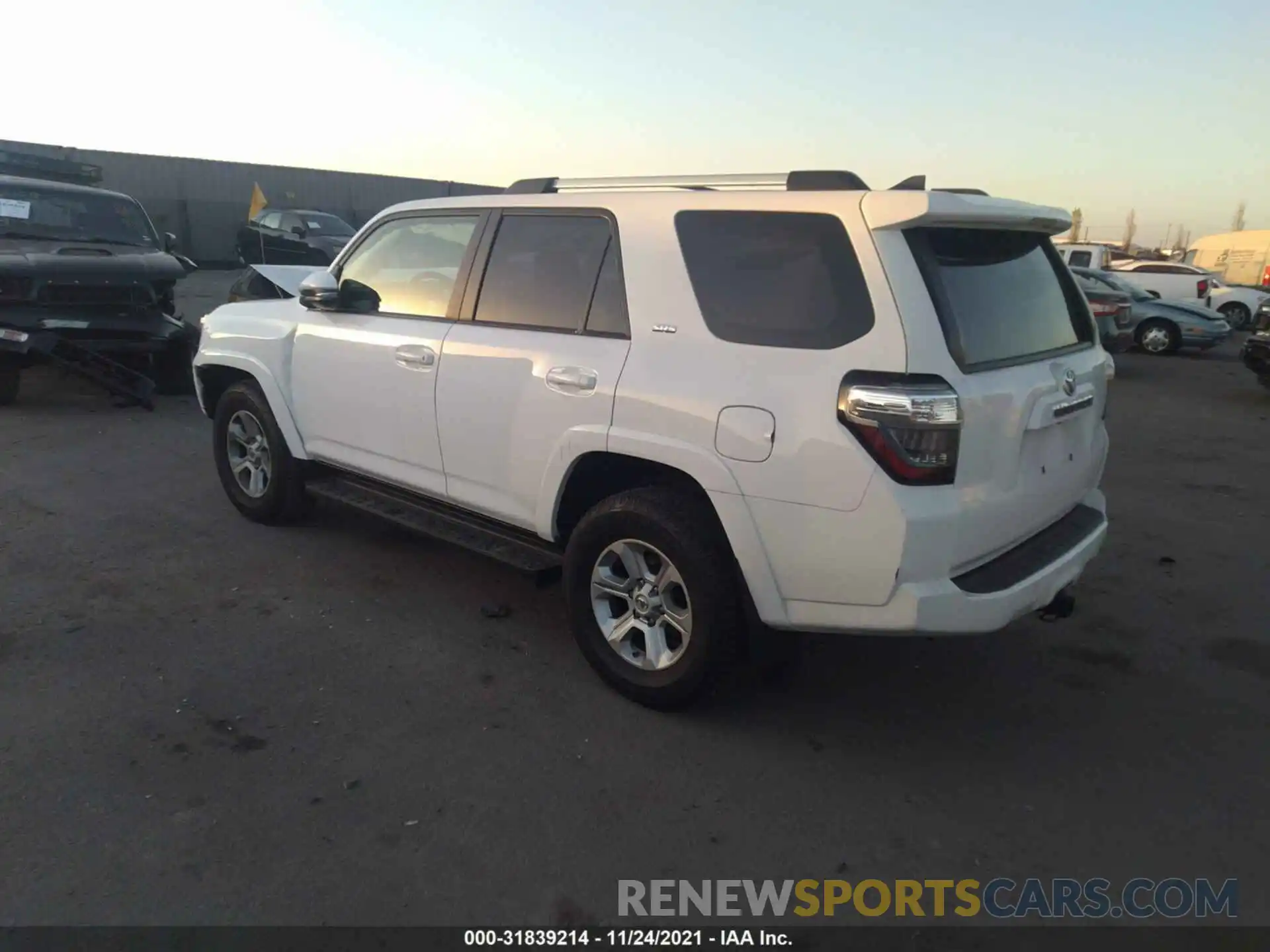 3 Photograph of a damaged car JTEZU5JR3K5193509 TOYOTA 4RUNNER 2019