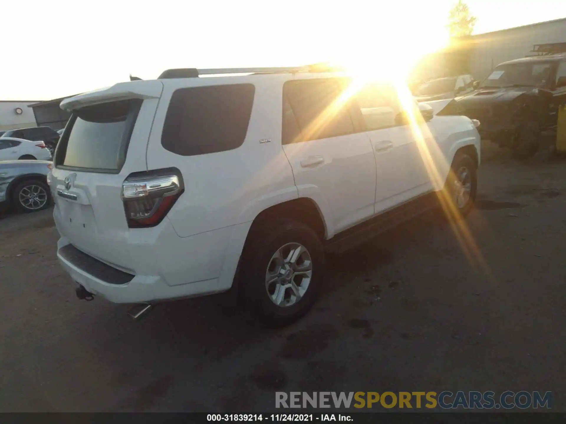 4 Photograph of a damaged car JTEZU5JR3K5193509 TOYOTA 4RUNNER 2019