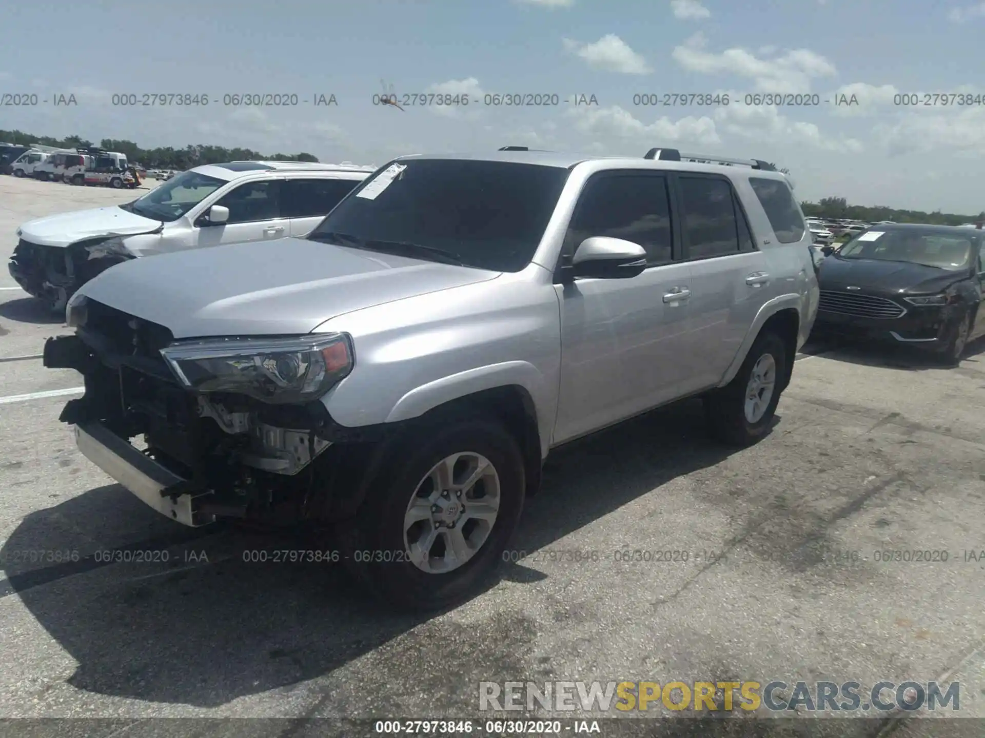 2 Photograph of a damaged car JTEZU5JR3K5193610 TOYOTA 4RUNNER 2019