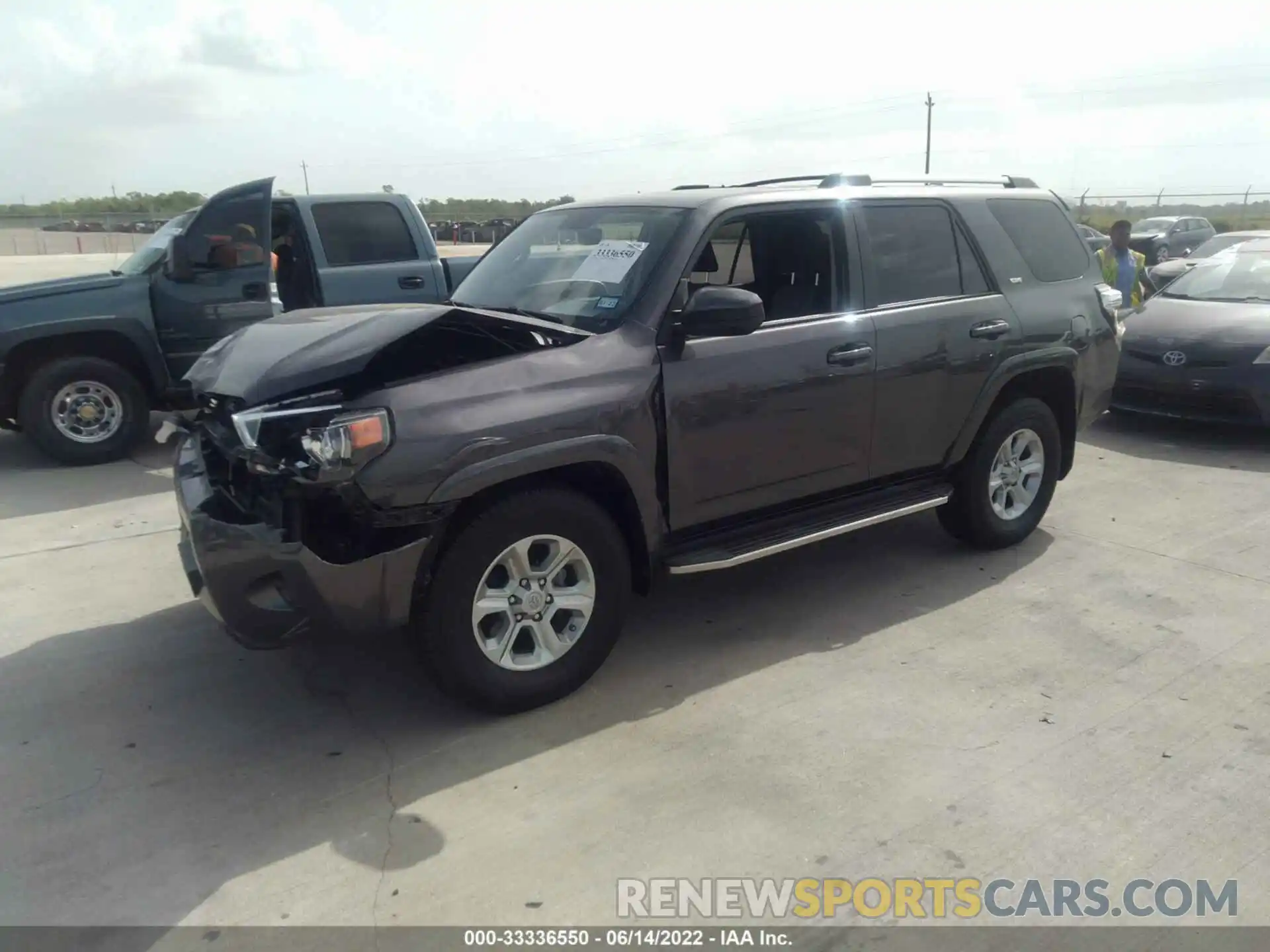 2 Фотография поврежденного автомобиля JTEZU5JR3K5194403 TOYOTA 4RUNNER 2019