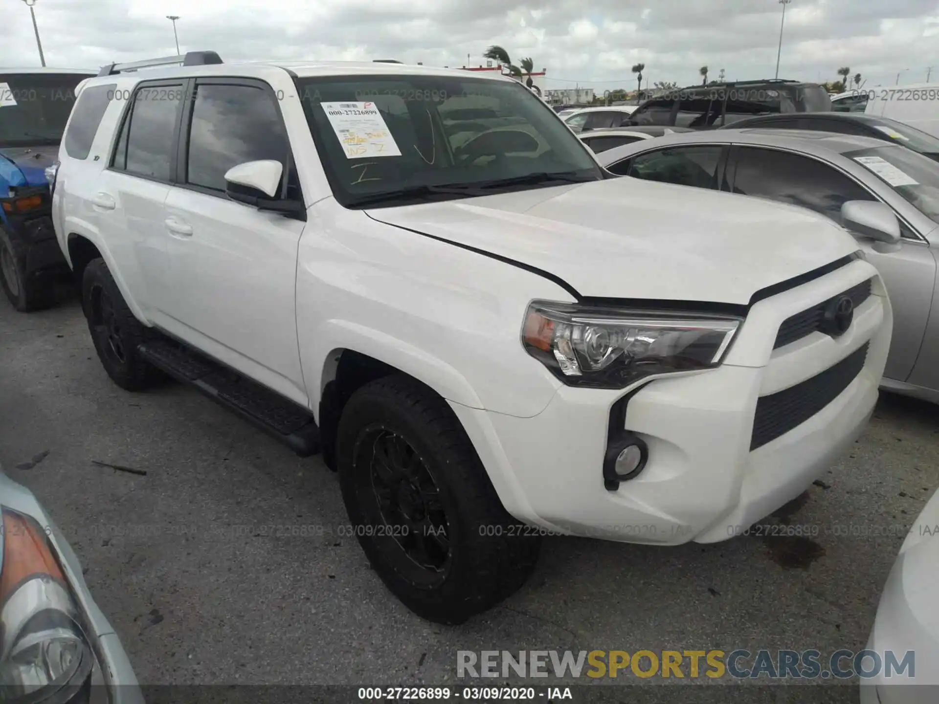 1 Photograph of a damaged car JTEZU5JR3K5196815 TOYOTA 4RUNNER 2019