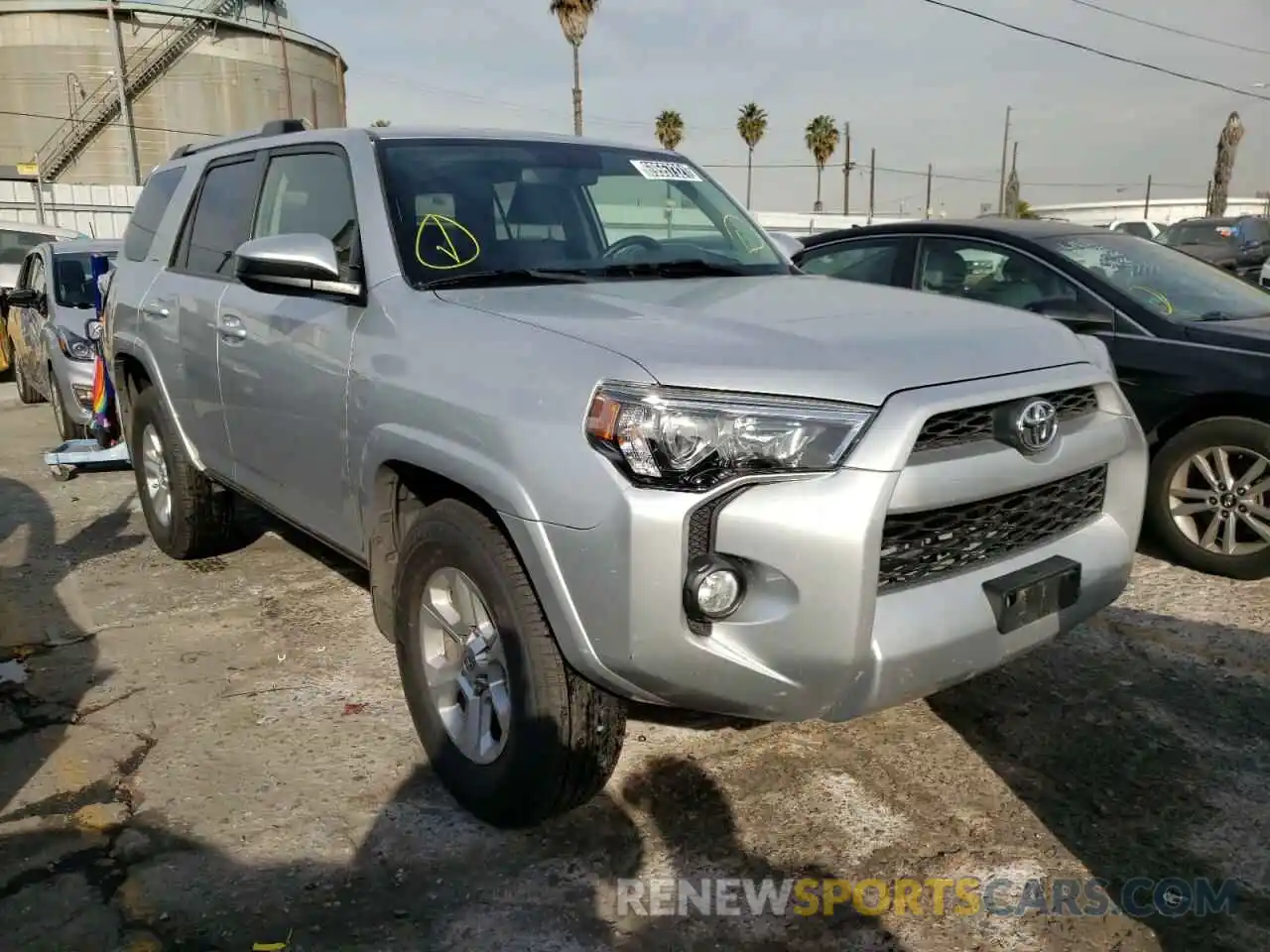 1 Photograph of a damaged car JTEZU5JR3K5197883 TOYOTA 4RUNNER 2019