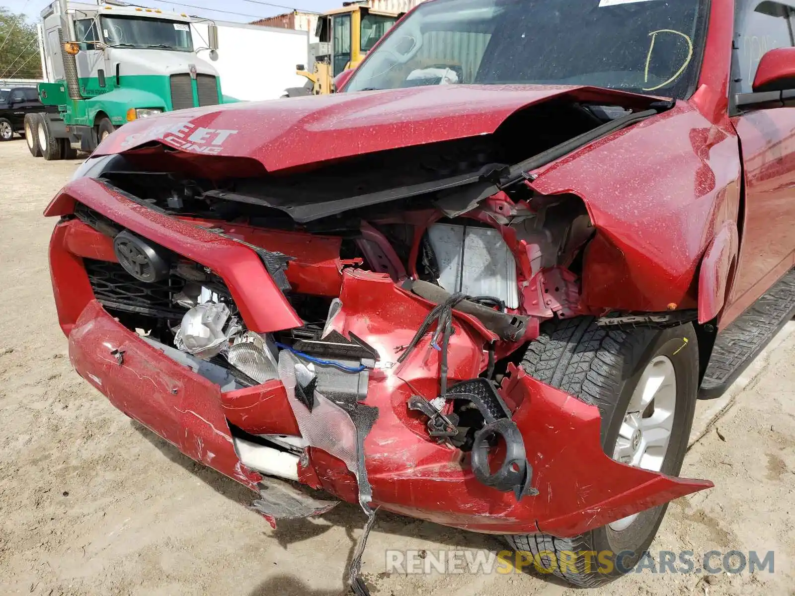 9 Photograph of a damaged car JTEZU5JR3K5197995 TOYOTA 4RUNNER 2019