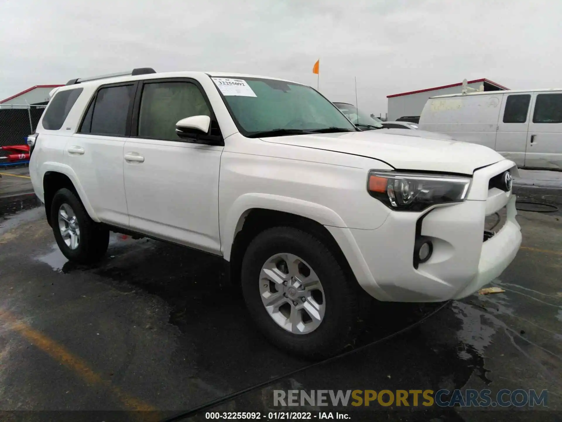 1 Photograph of a damaged car JTEZU5JR3K5199553 TOYOTA 4RUNNER 2019