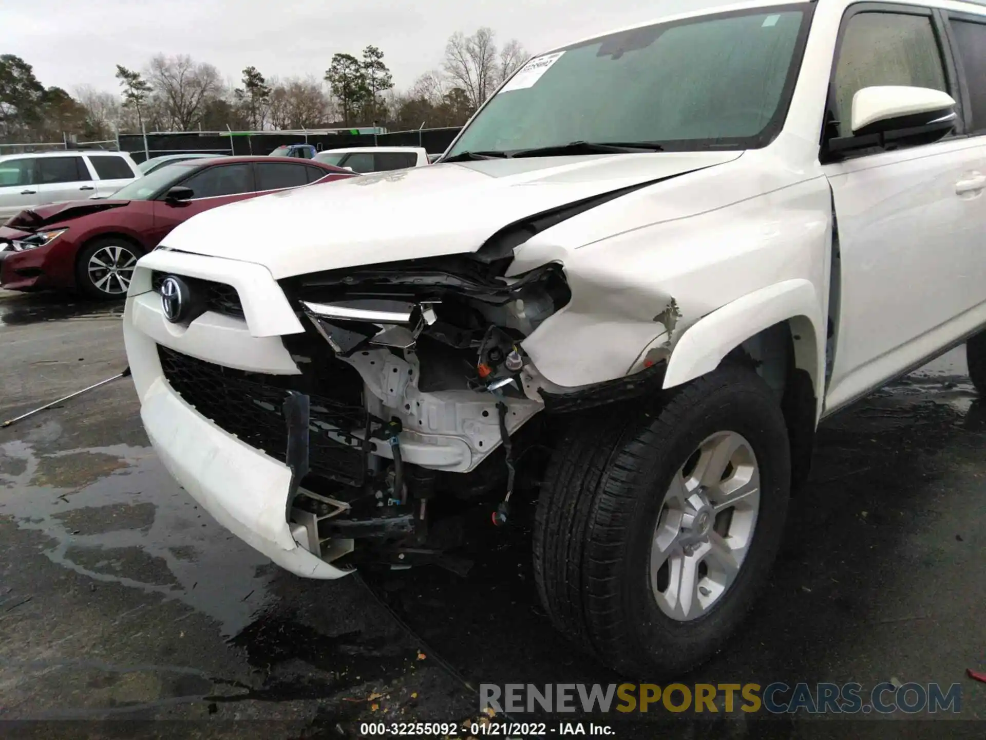 6 Photograph of a damaged car JTEZU5JR3K5199553 TOYOTA 4RUNNER 2019