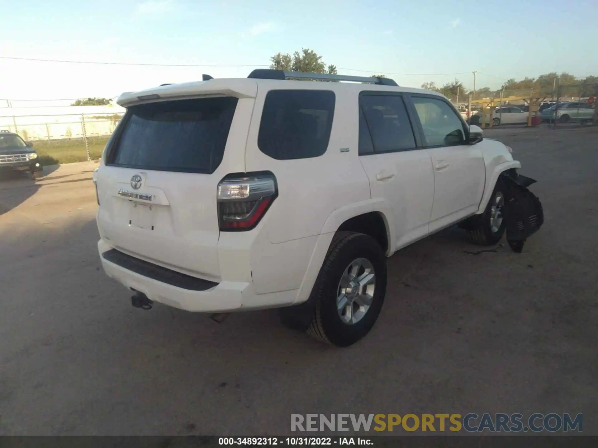 4 Фотография поврежденного автомобиля JTEZU5JR3K5200281 TOYOTA 4RUNNER 2019