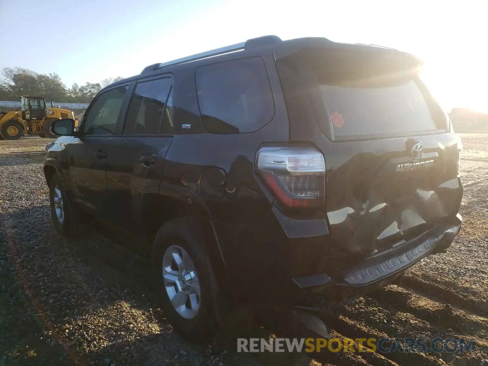 3 Photograph of a damaged car JTEZU5JR3K5204721 TOYOTA 4RUNNER 2019