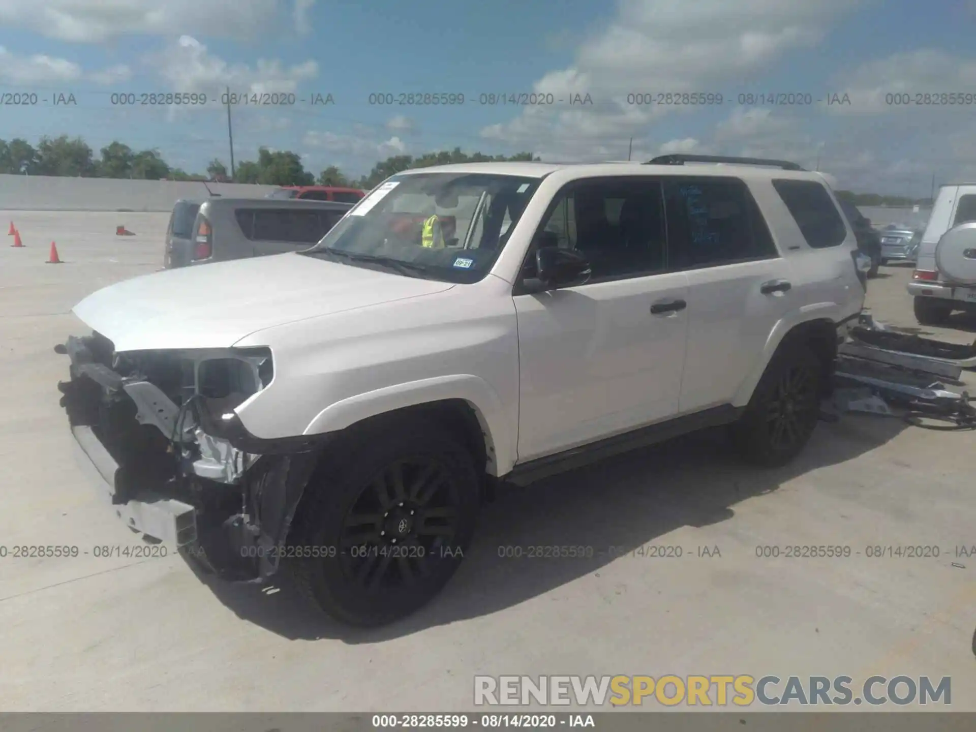 2 Photograph of a damaged car JTEZU5JR3K5206503 TOYOTA 4RUNNER 2019