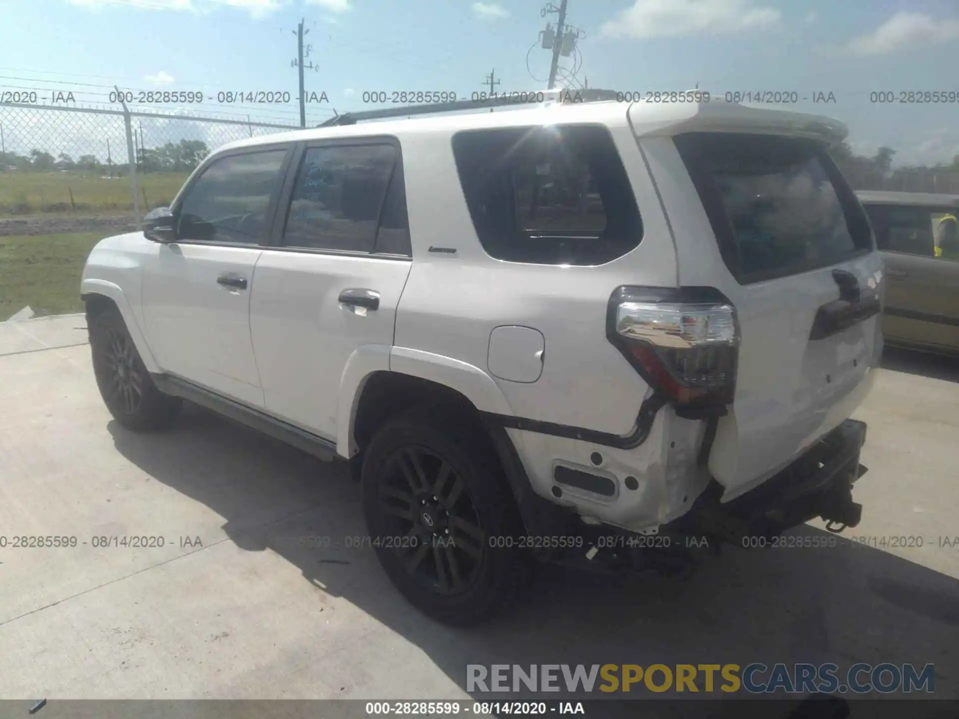 3 Photograph of a damaged car JTEZU5JR3K5206503 TOYOTA 4RUNNER 2019