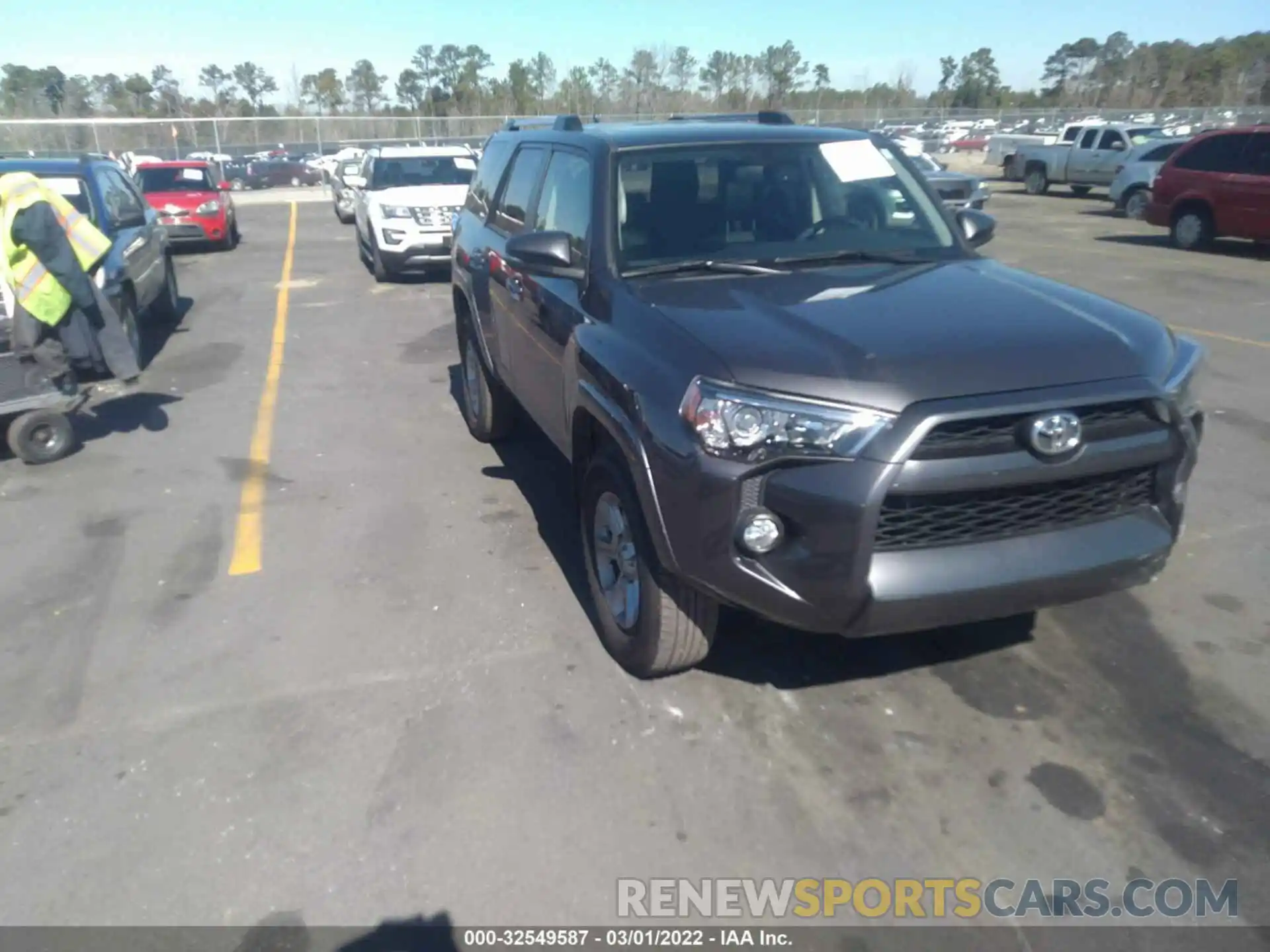 1 Photograph of a damaged car JTEZU5JR3K5207778 TOYOTA 4RUNNER 2019