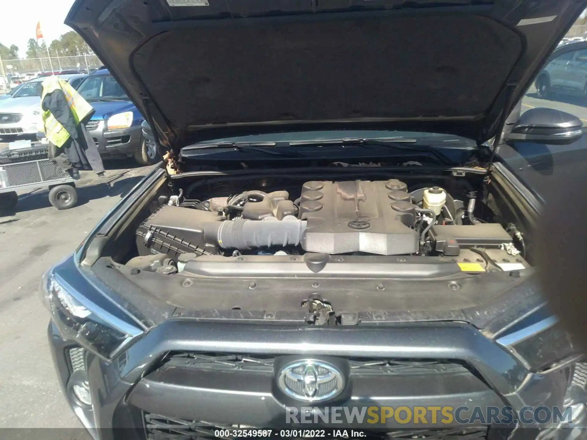 10 Photograph of a damaged car JTEZU5JR3K5207778 TOYOTA 4RUNNER 2019