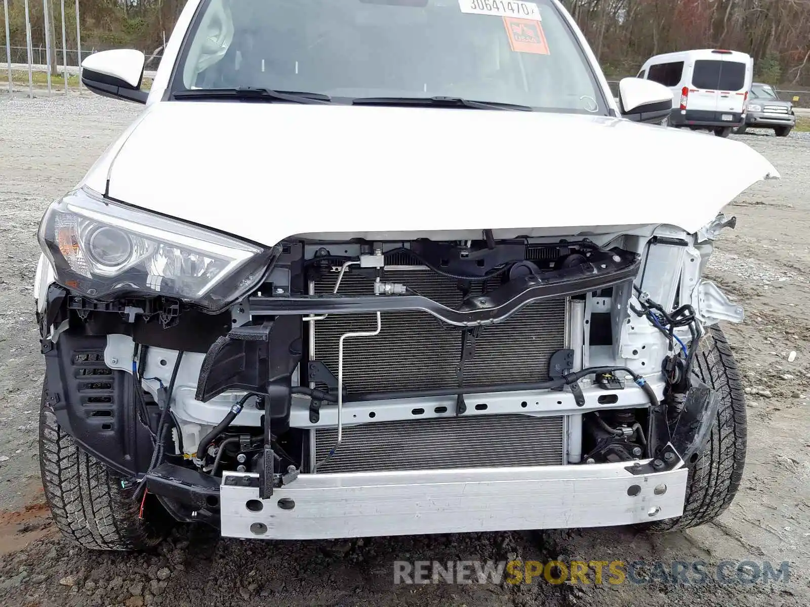 9 Photograph of a damaged car JTEZU5JR3K5208929 TOYOTA 4RUNNER 2019