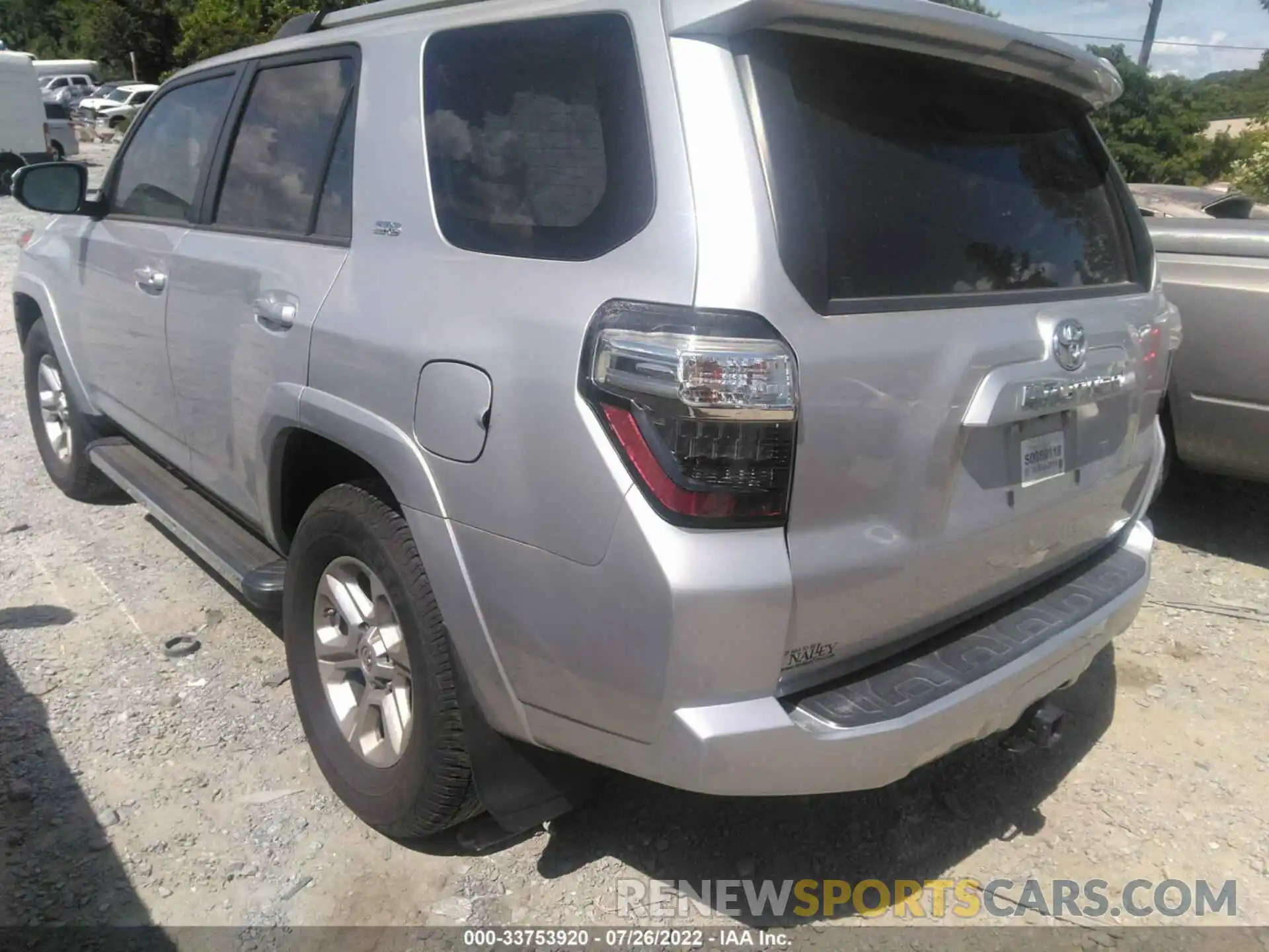 3 Photograph of a damaged car JTEZU5JR3K5210115 TOYOTA 4RUNNER 2019