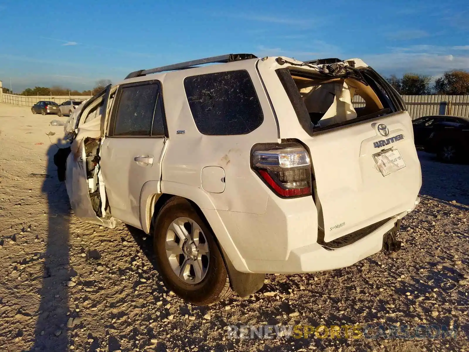 3 Photograph of a damaged car JTEZU5JR3K5210857 TOYOTA 4RUNNER 2019