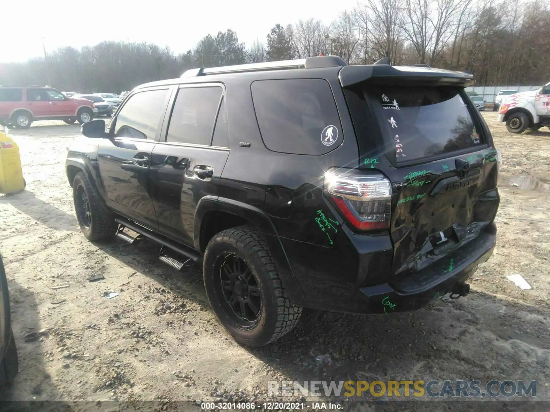 3 Фотография поврежденного автомобиля JTEZU5JR3K5212060 TOYOTA 4RUNNER 2019