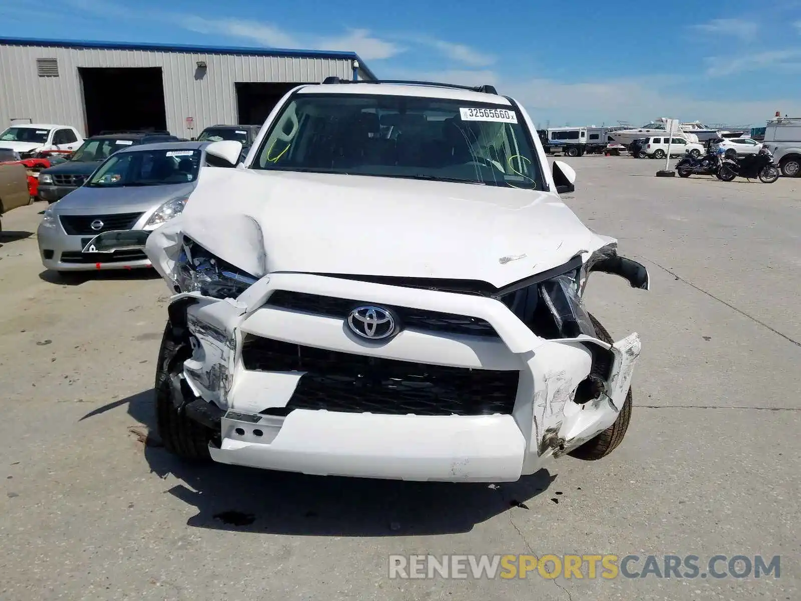 9 Photograph of a damaged car JTEZU5JR3K5213502 TOYOTA 4RUNNER 2019