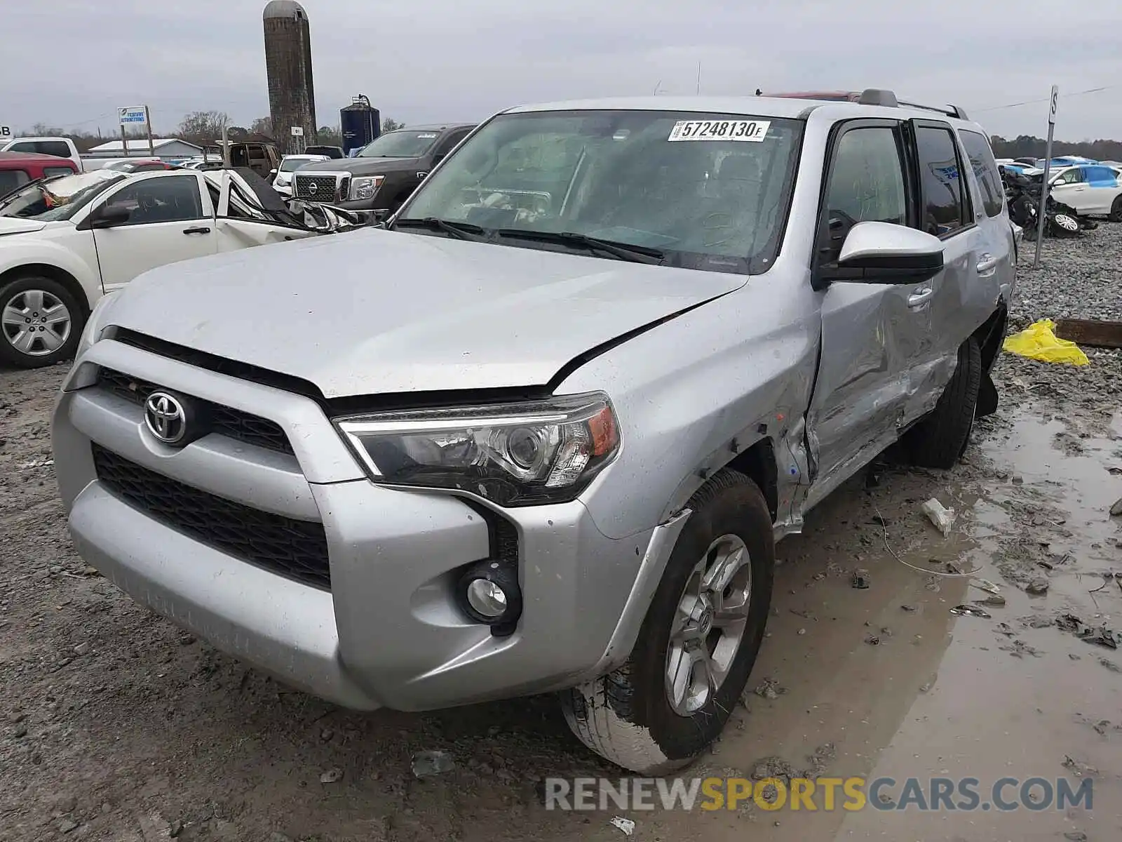 2 Photograph of a damaged car JTEZU5JR4K5191798 TOYOTA 4RUNNER 2019