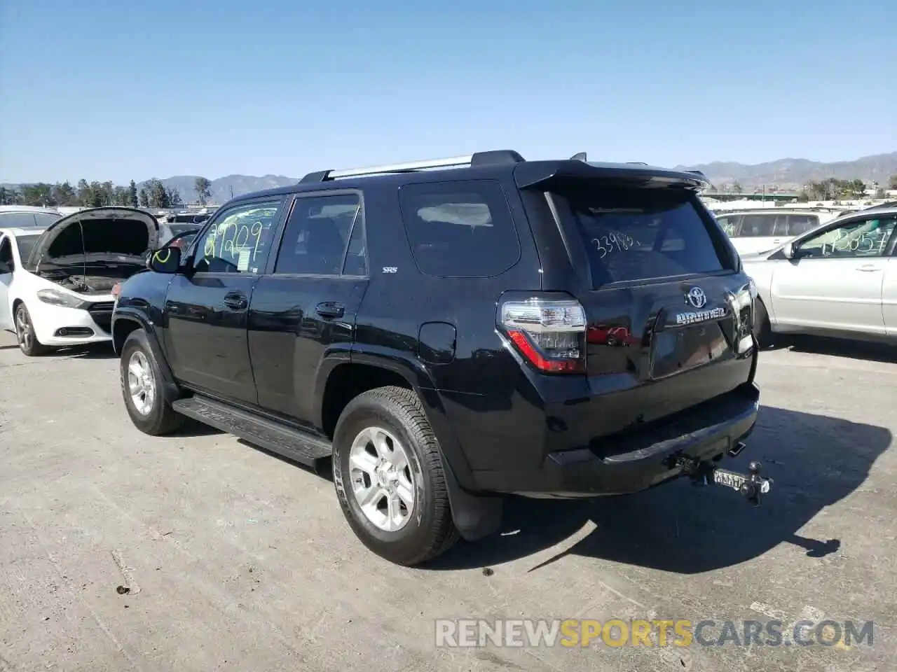 3 Photograph of a damaged car JTEZU5JR4K5193261 TOYOTA 4RUNNER 2019