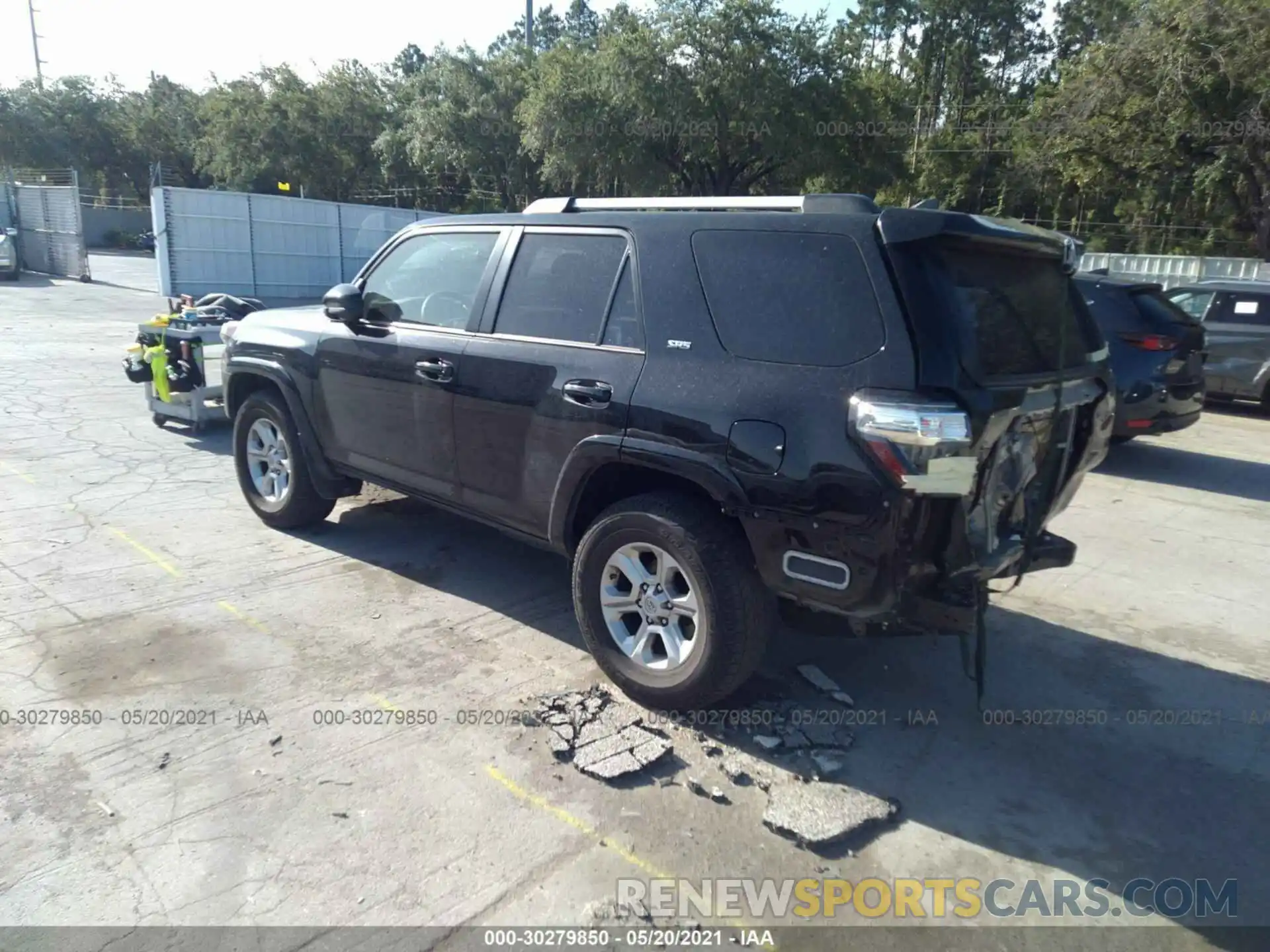 3 Photograph of a damaged car JTEZU5JR4K5193714 TOYOTA 4RUNNER 2019