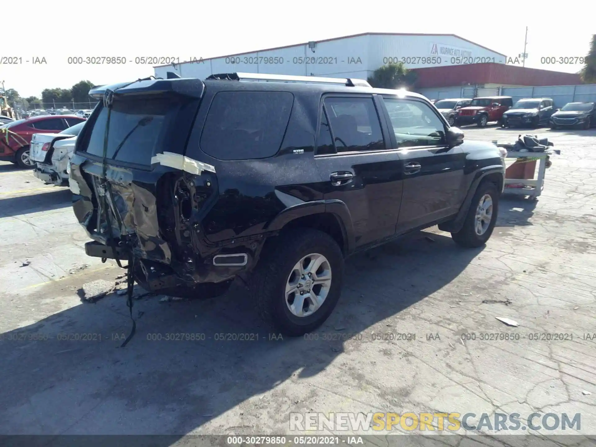 4 Photograph of a damaged car JTEZU5JR4K5193714 TOYOTA 4RUNNER 2019