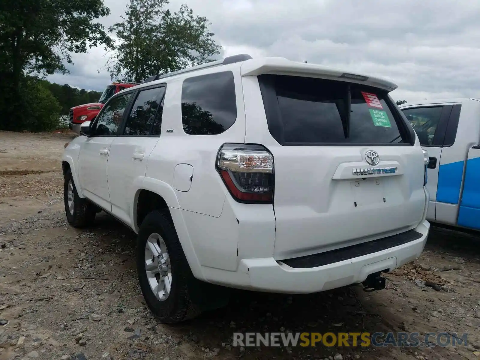 3 Photograph of a damaged car JTEZU5JR4K5197066 TOYOTA 4RUNNER 2019