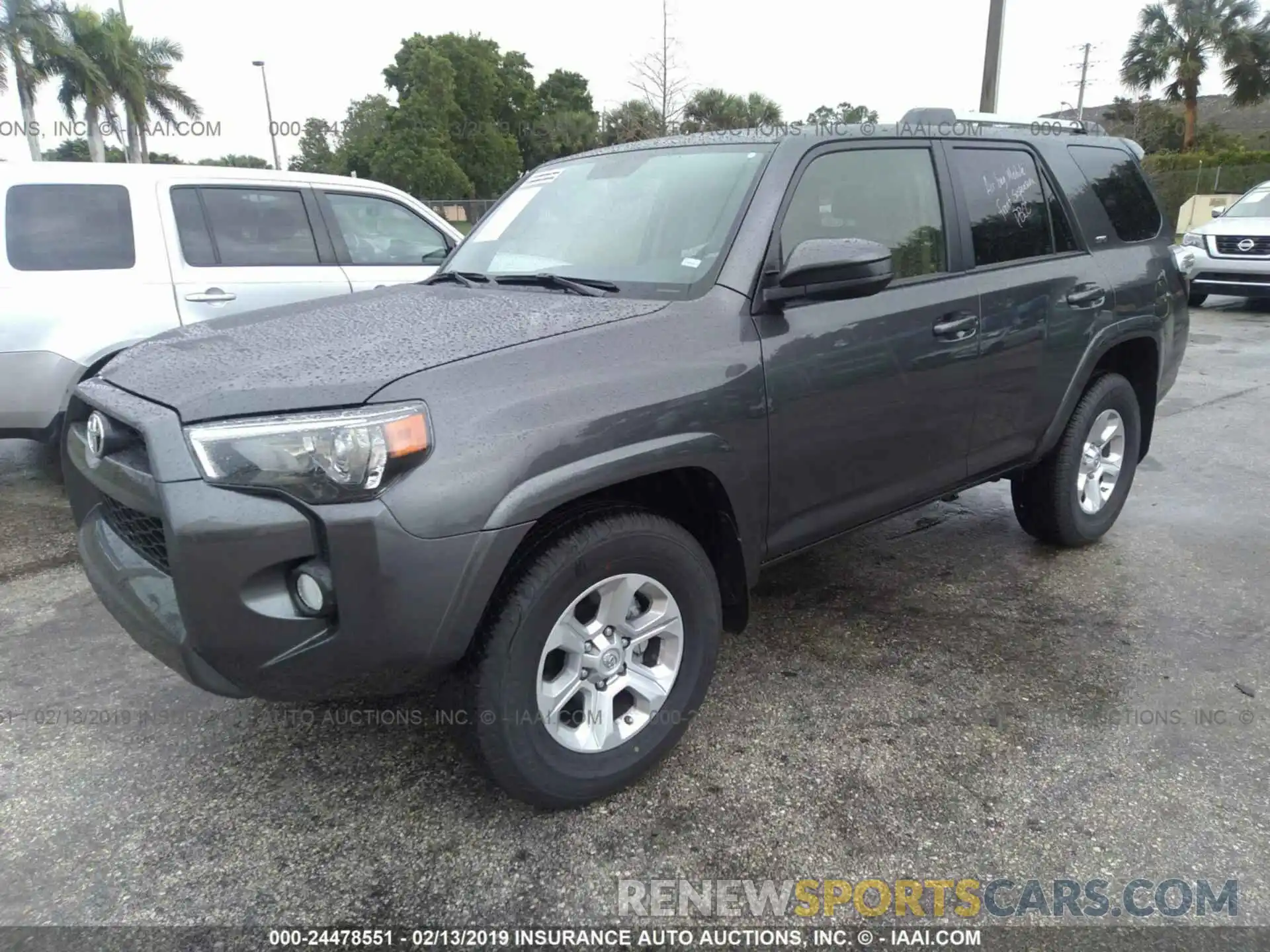 2 Photograph of a damaged car JTEZU5JR4K5197567 TOYOTA 4RUNNER 2019