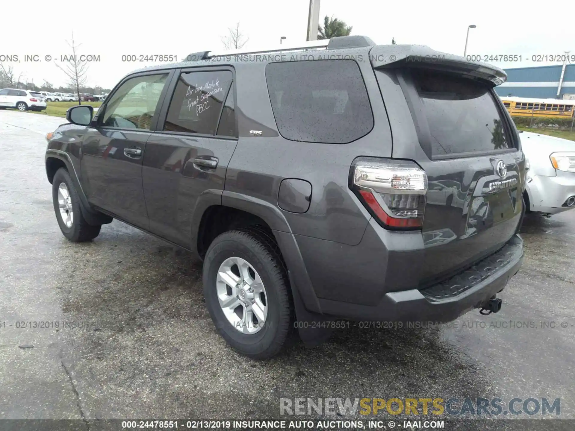 3 Фотография поврежденного автомобиля JTEZU5JR4K5197567 TOYOTA 4RUNNER 2019