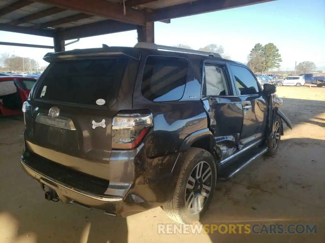 4 Photograph of a damaged car JTEZU5JR4K5197830 TOYOTA 4RUNNER 2019