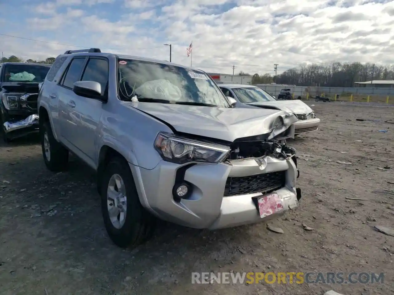 1 Photograph of a damaged car JTEZU5JR4K5199366 TOYOTA 4RUNNER 2019