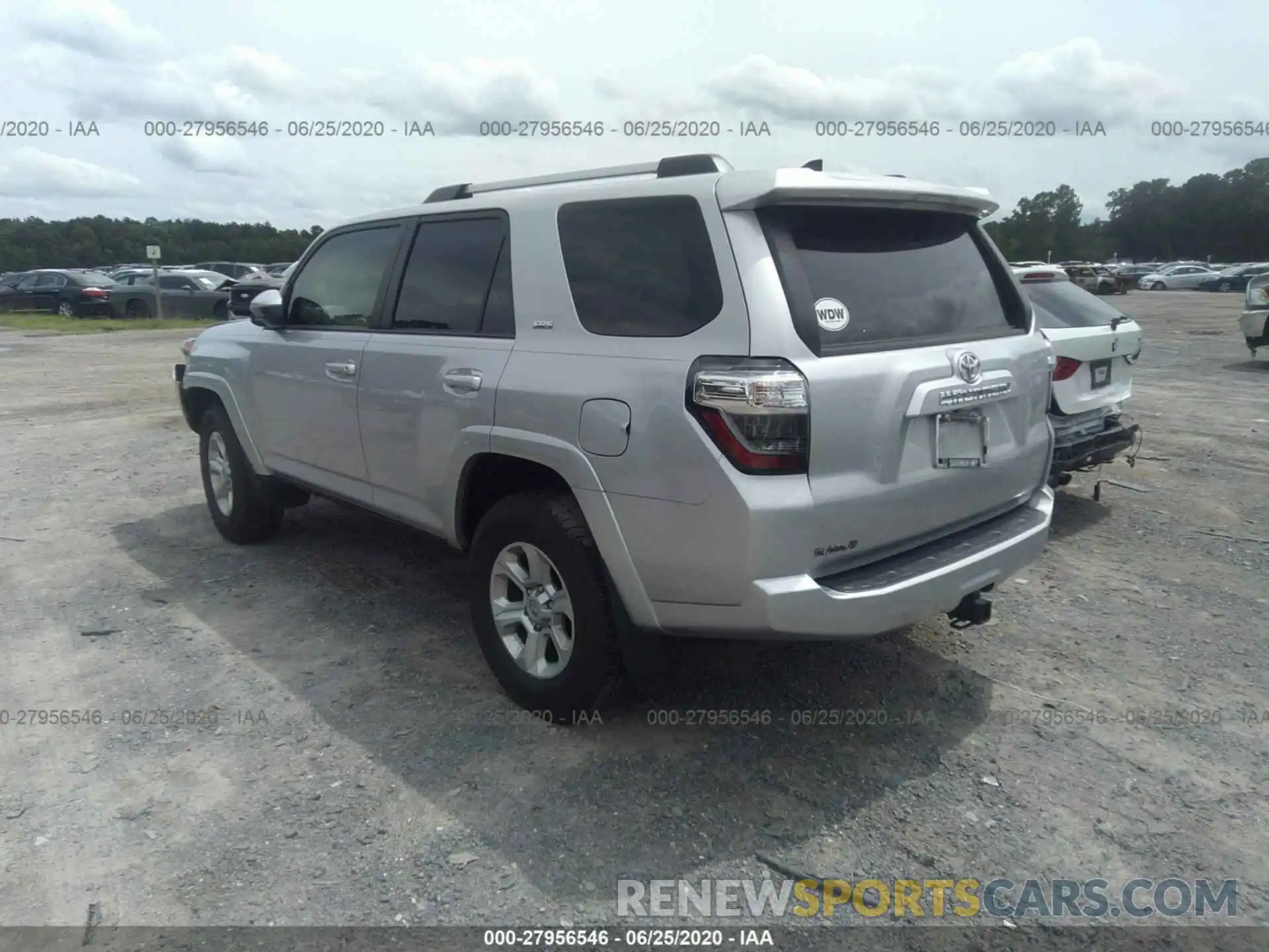 3 Photograph of a damaged car JTEZU5JR4K5199772 TOYOTA 4RUNNER 2019