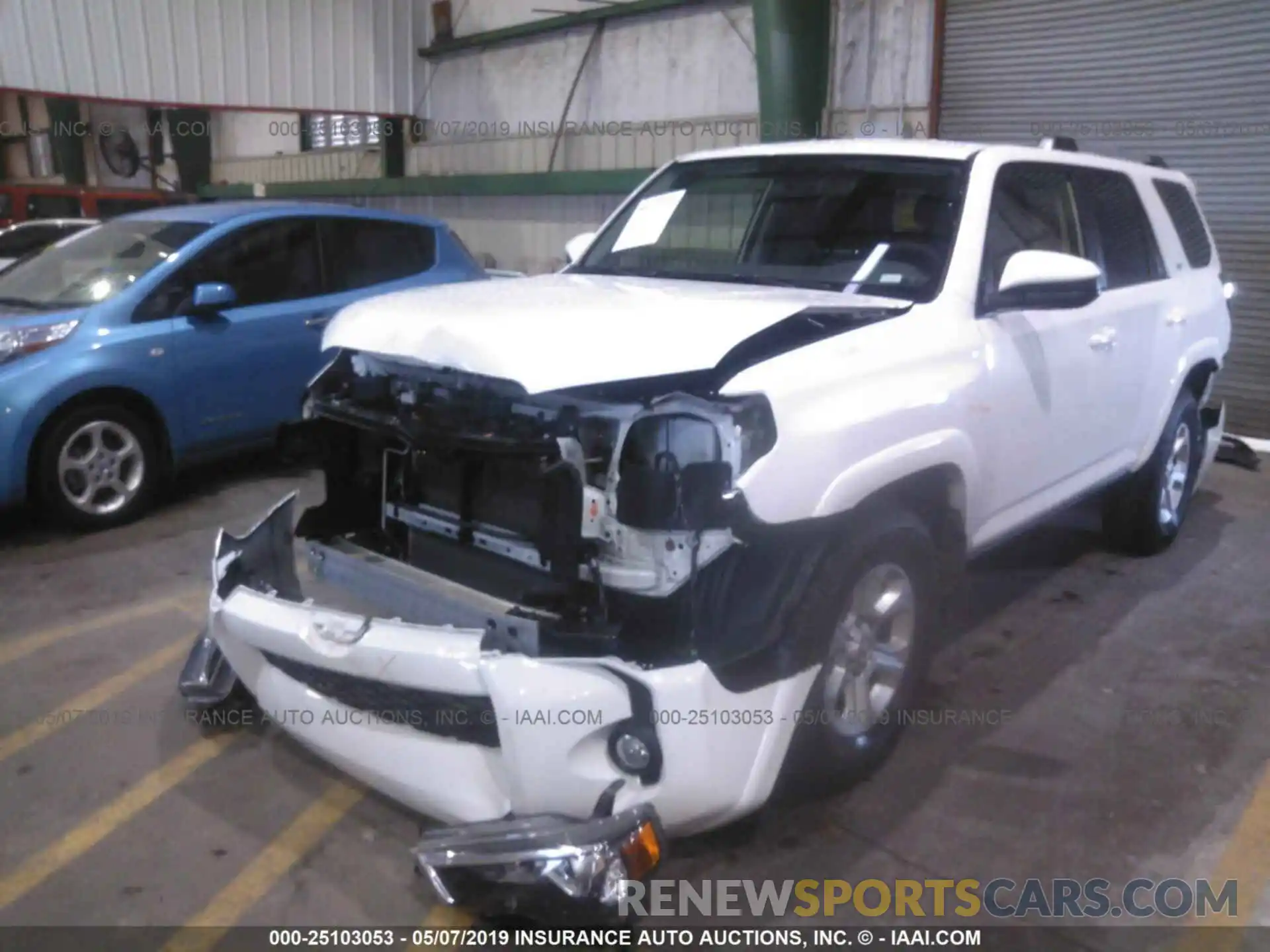 2 Photograph of a damaged car JTEZU5JR4K5201634 TOYOTA 4RUNNER 2019