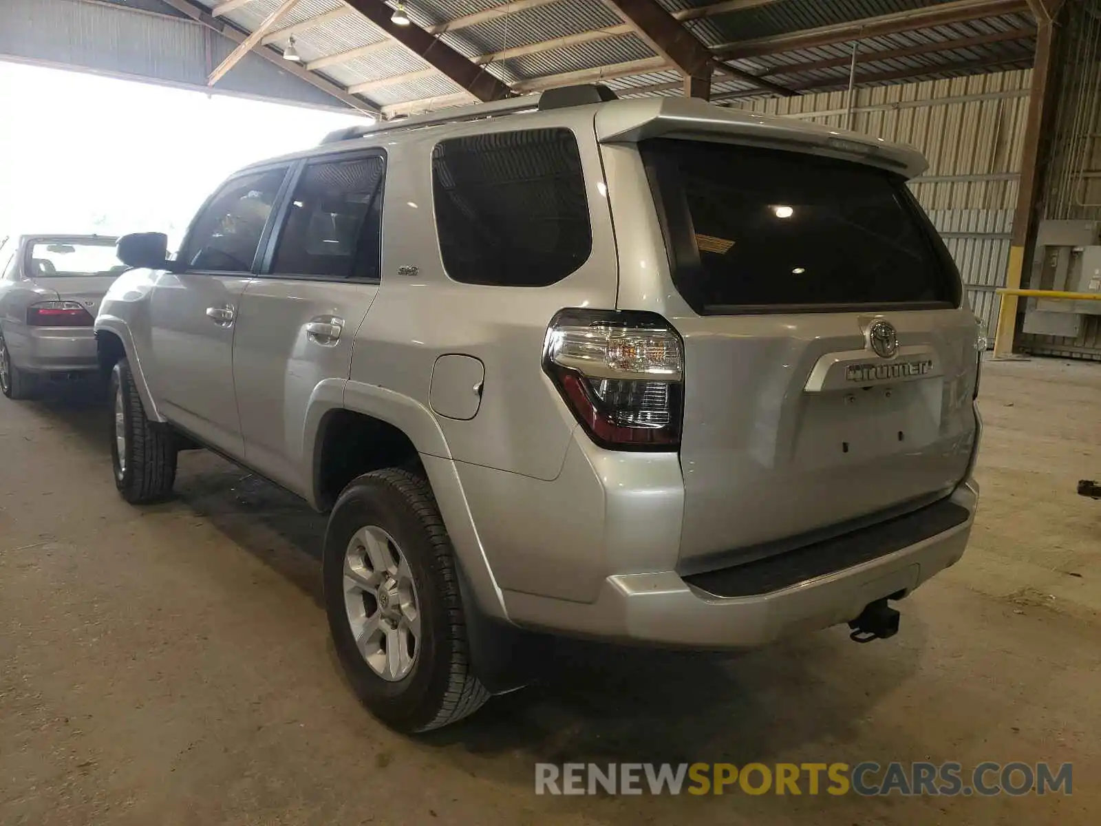 3 Photograph of a damaged car JTEZU5JR4K5201889 TOYOTA 4RUNNER 2019