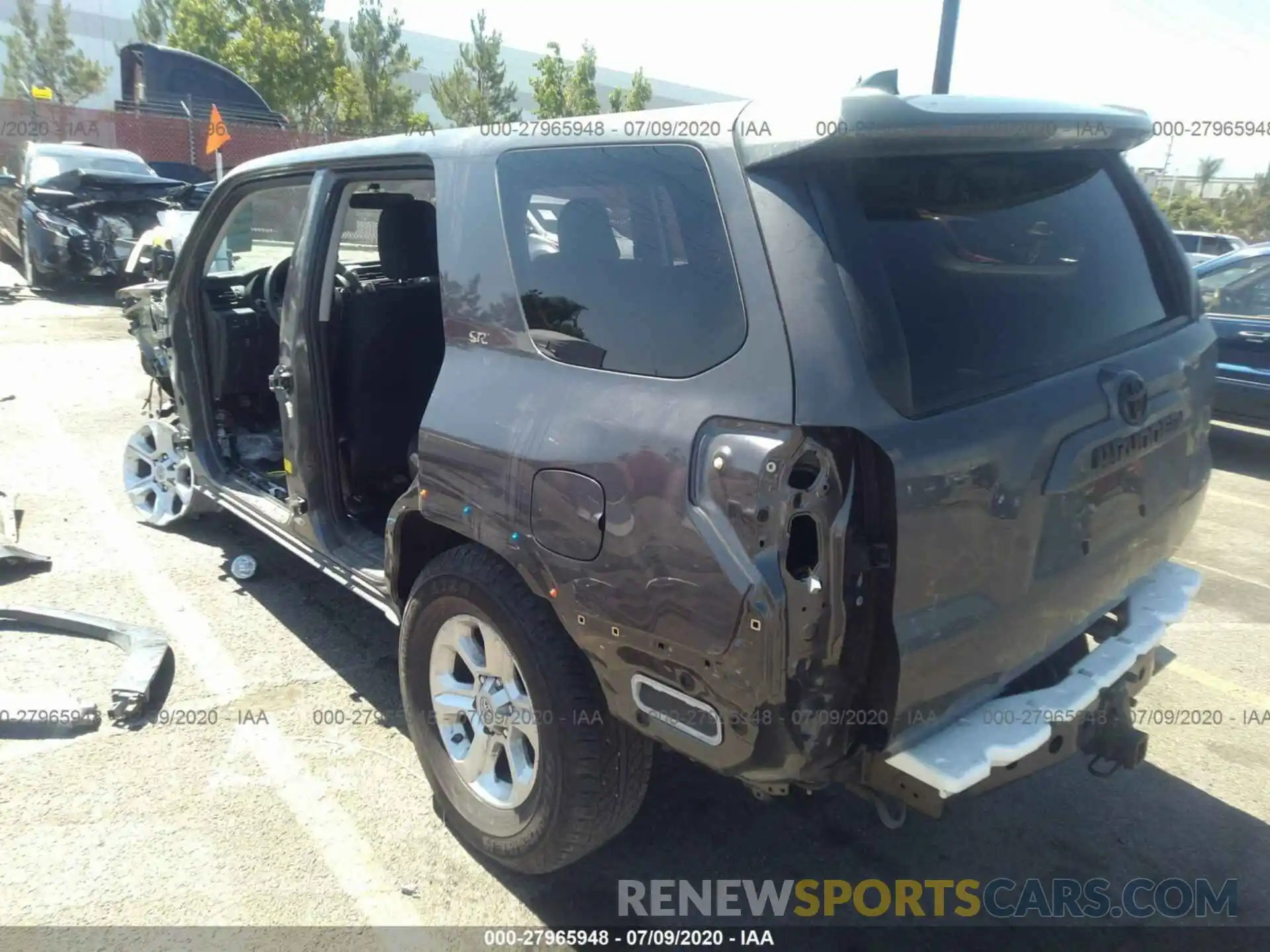 3 Photograph of a damaged car JTEZU5JR4K5203495 TOYOTA 4RUNNER 2019