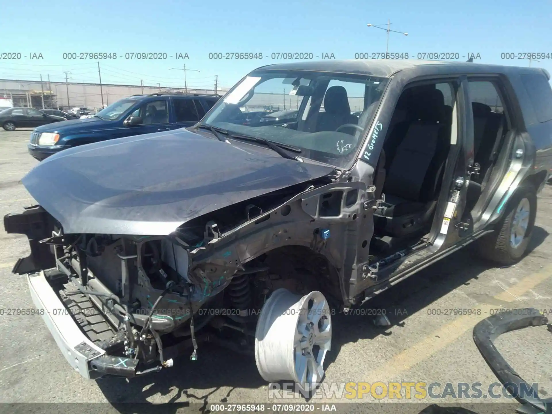 6 Photograph of a damaged car JTEZU5JR4K5203495 TOYOTA 4RUNNER 2019