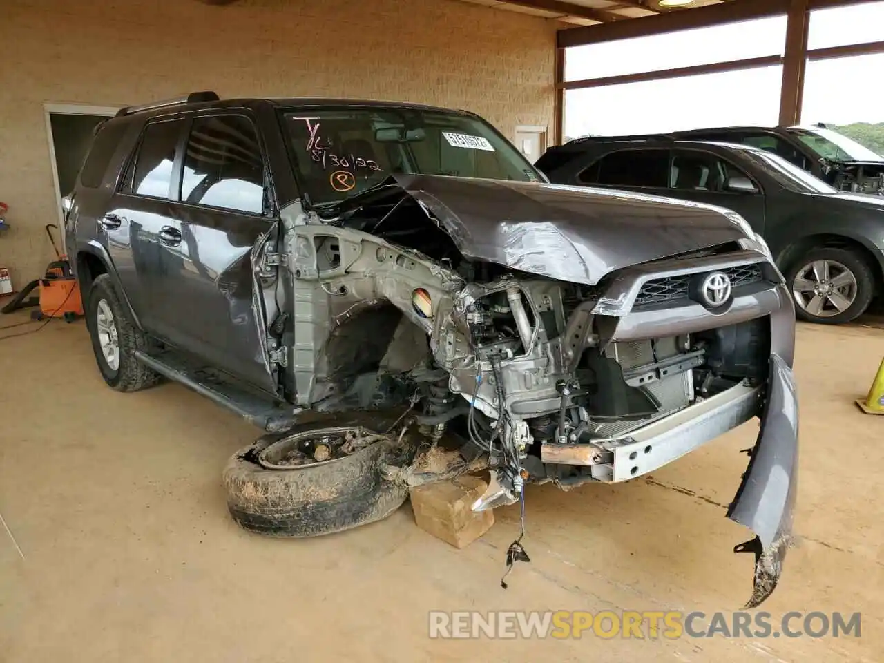 1 Photograph of a damaged car JTEZU5JR4K5208082 TOYOTA 4RUNNER 2019