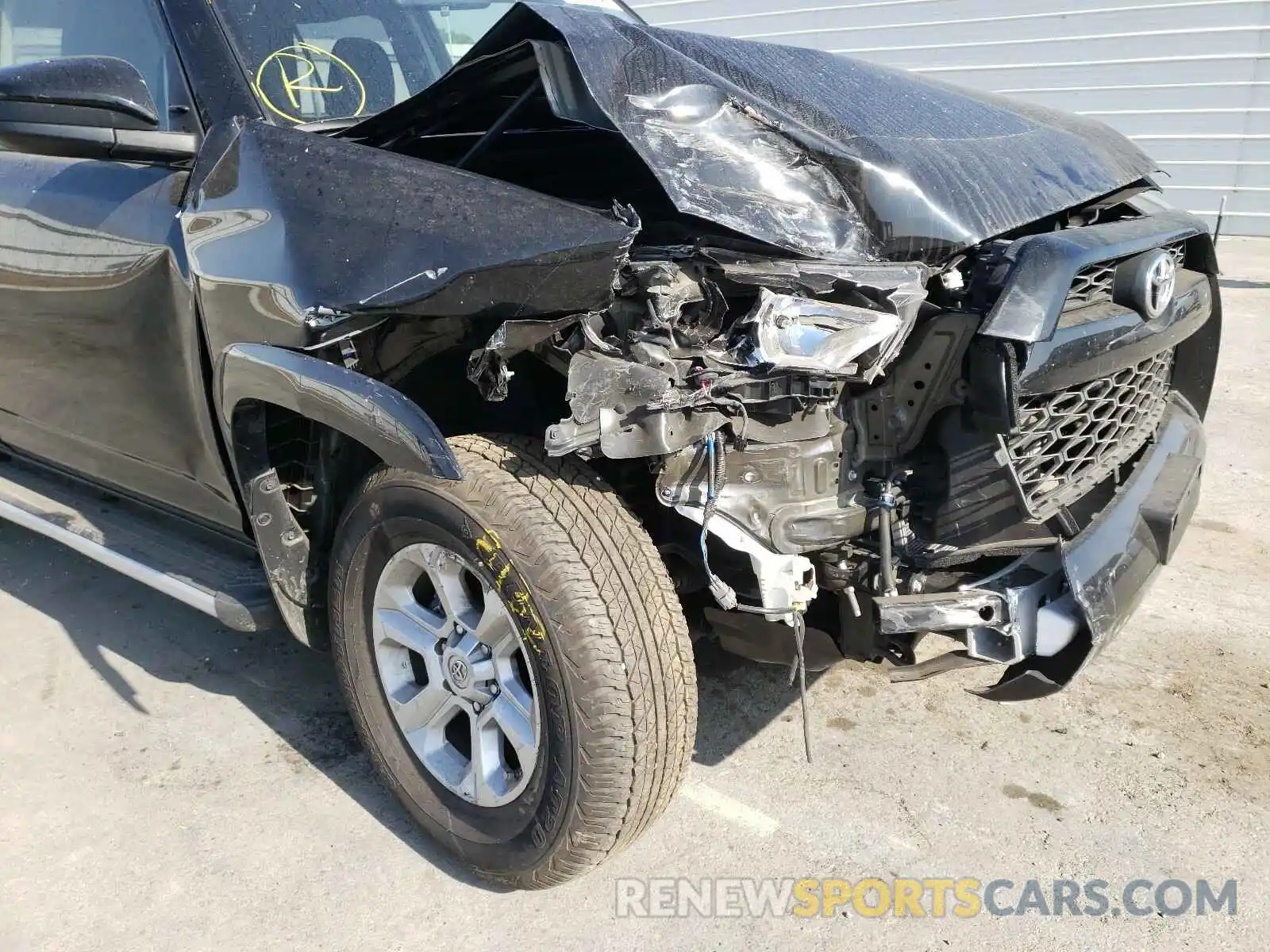 9 Фотография поврежденного автомобиля JTEZU5JR4K5213153 TOYOTA 4RUNNER 2019