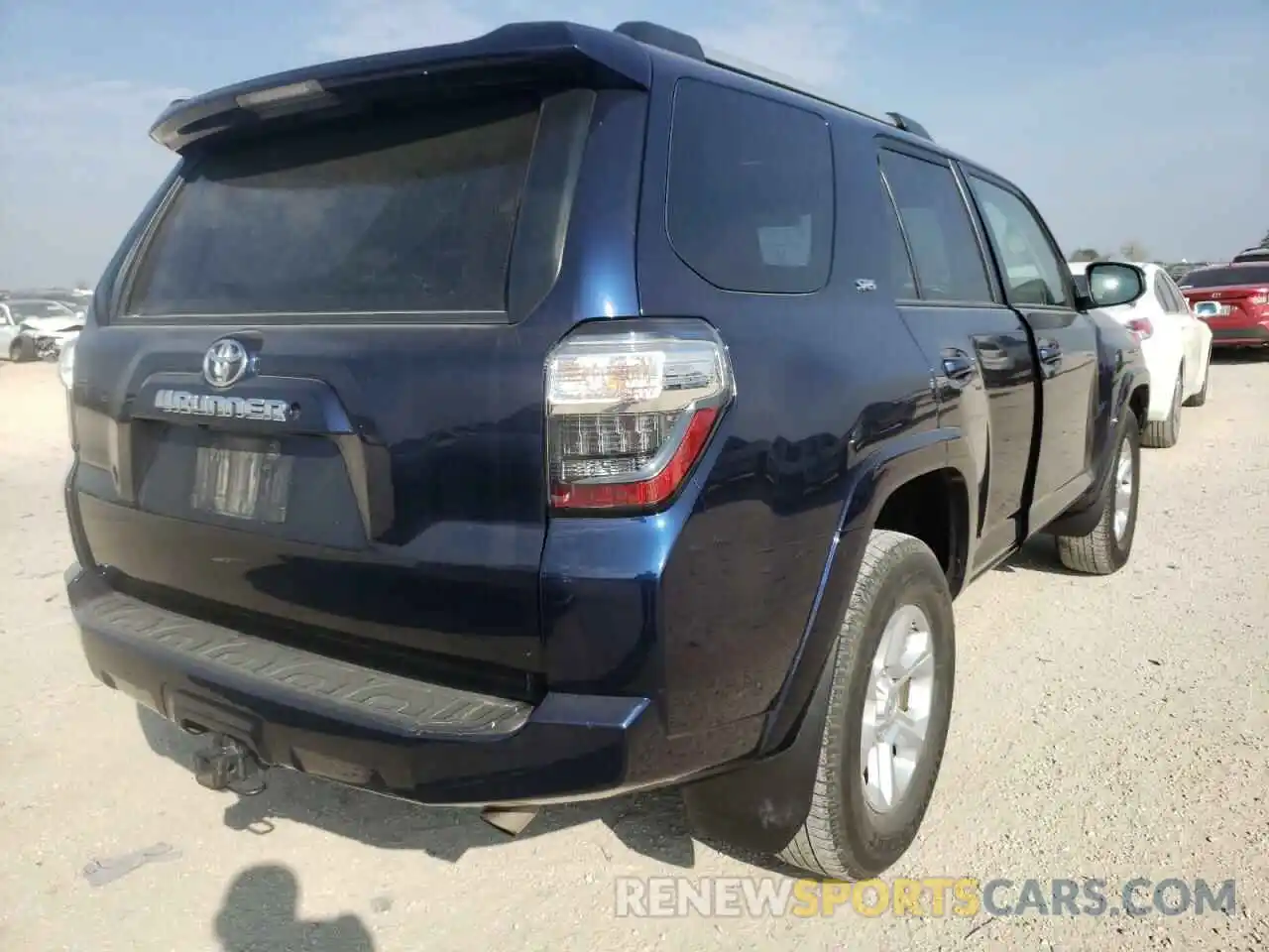 4 Photograph of a damaged car JTEZU5JR5K5195245 TOYOTA 4RUNNER 2019