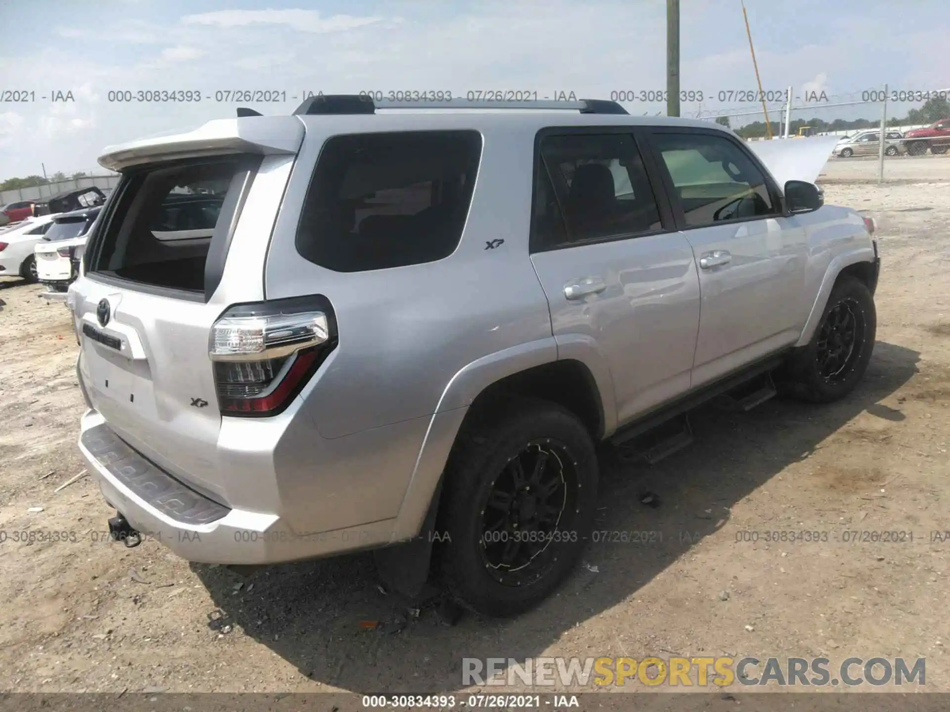 4 Photograph of a damaged car JTEZU5JR5K5196315 TOYOTA 4RUNNER 2019