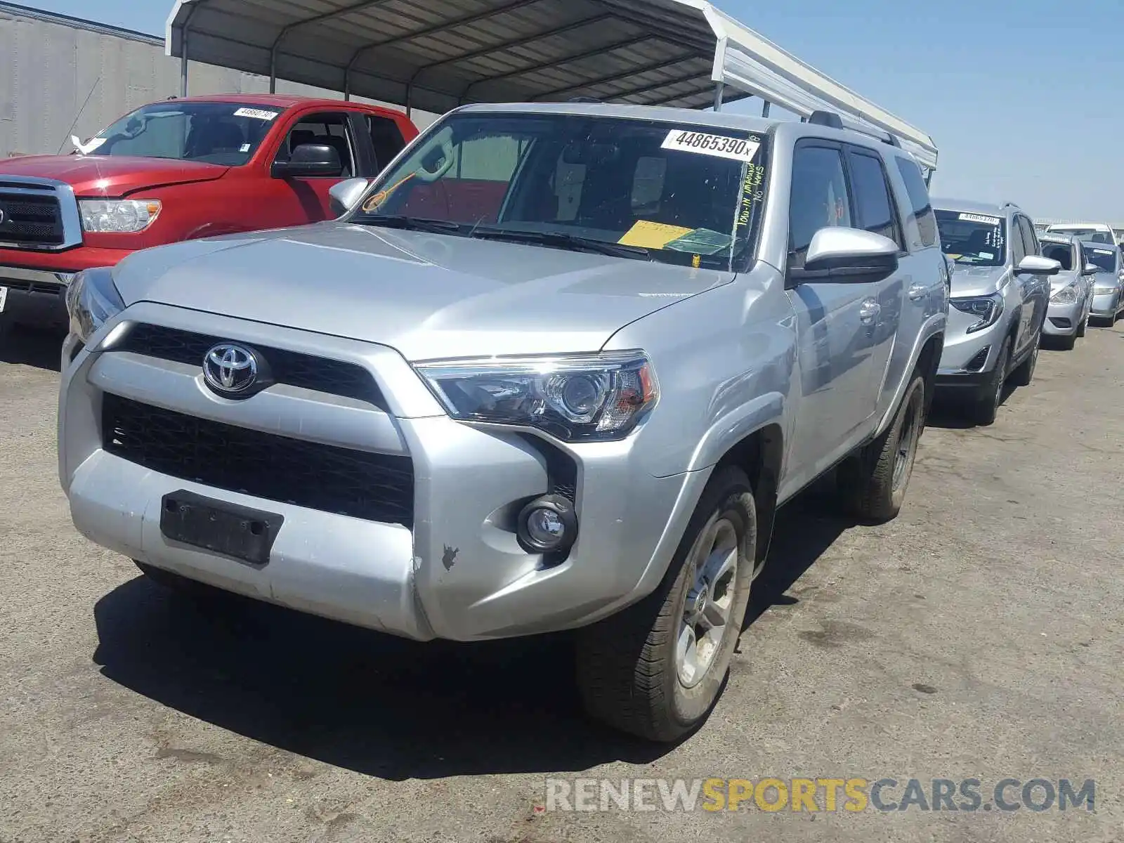 2 Photograph of a damaged car JTEZU5JR5K5198078 TOYOTA 4RUNNER 2019