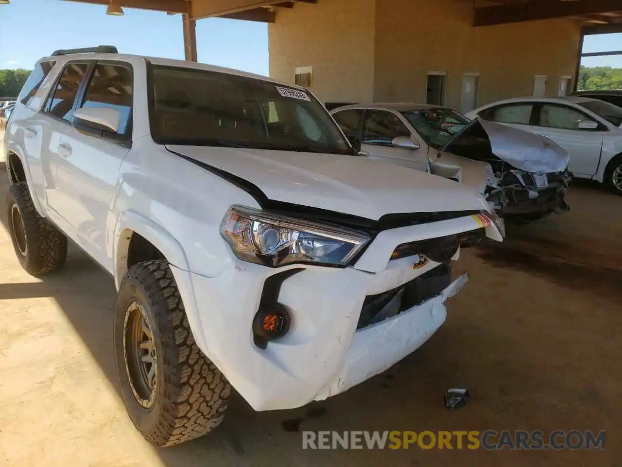 1 Photograph of a damaged car JTEZU5JR5K5199912 TOYOTA 4RUNNER 2019