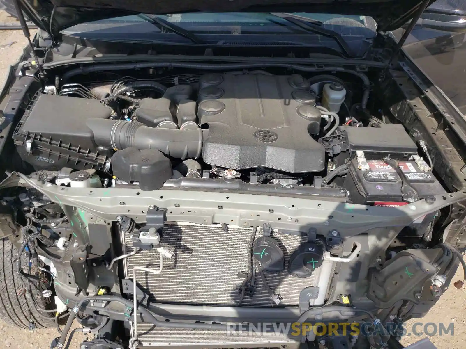 7 Photograph of a damaged car JTEZU5JR5K5200590 TOYOTA 4RUNNER 2019