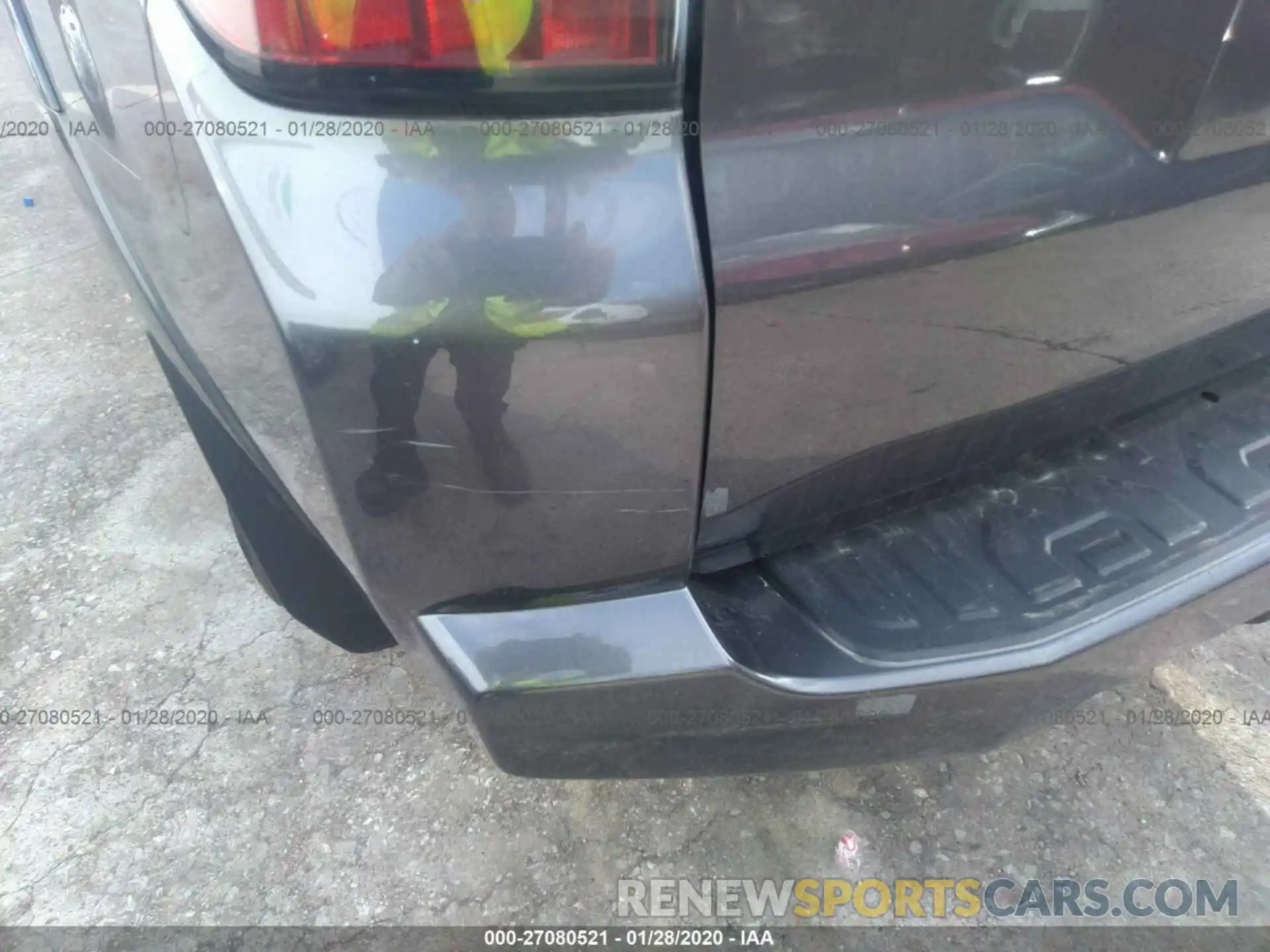 6 Photograph of a damaged car JTEZU5JR5K5200850 TOYOTA 4RUNNER 2019