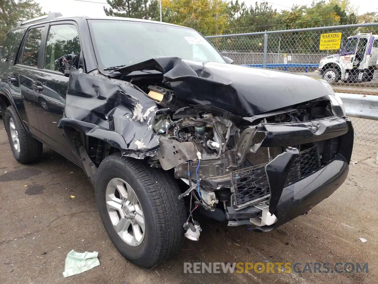 9 Photograph of a damaged car JTEZU5JR5K5202288 TOYOTA 4RUNNER 2019