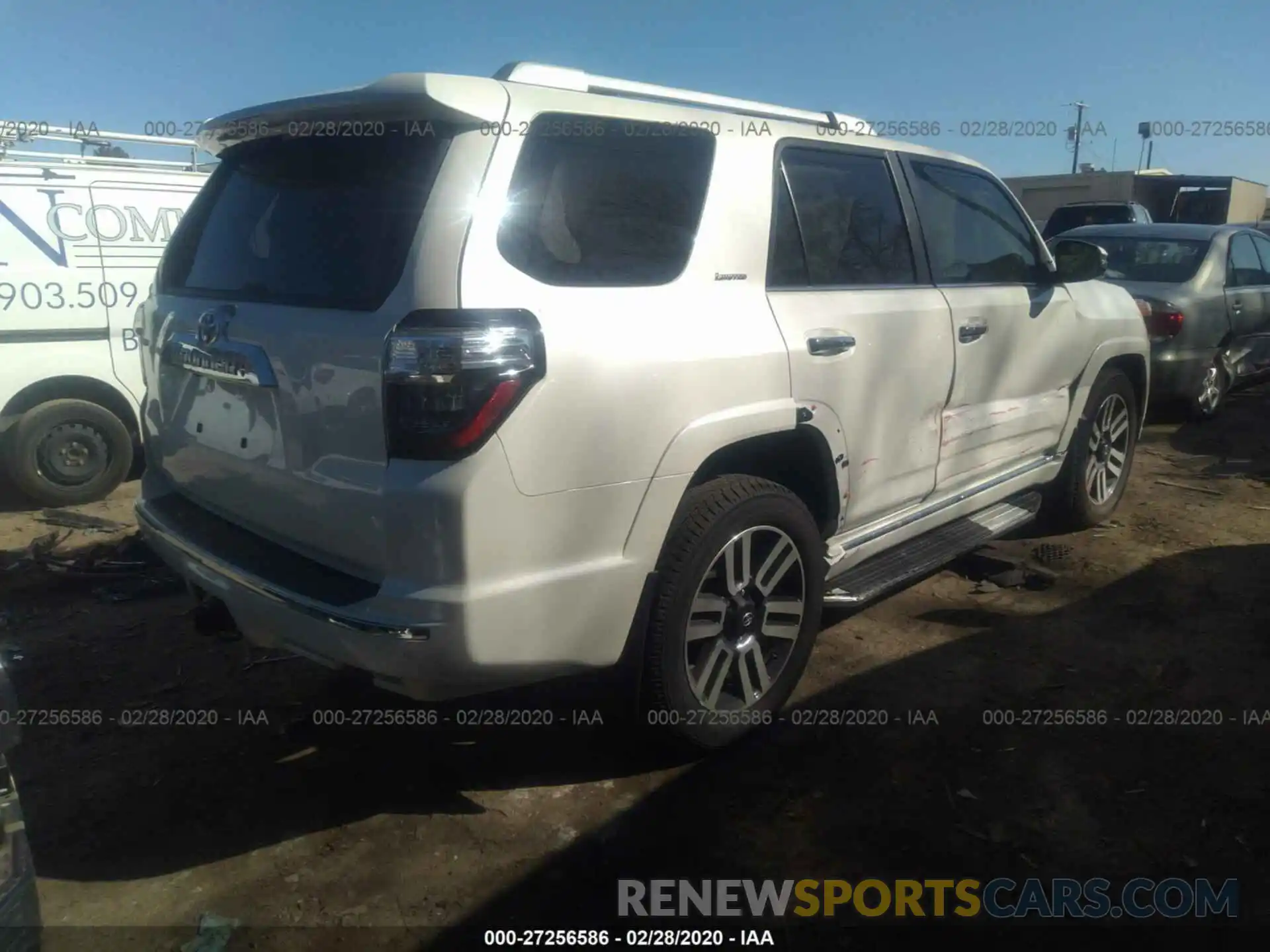 4 Photograph of a damaged car JTEZU5JR5K5202968 TOYOTA 4RUNNER 2019