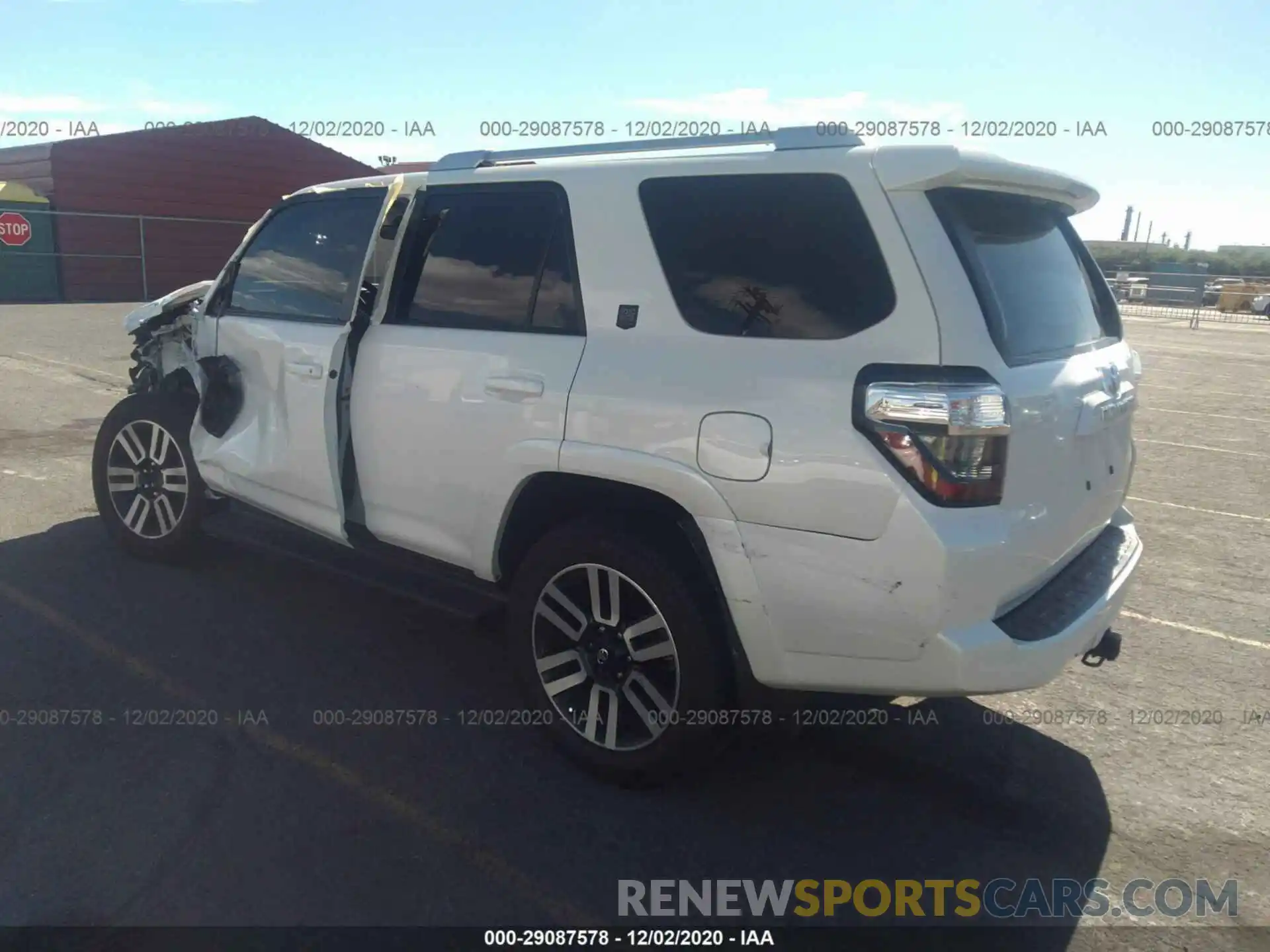 3 Photograph of a damaged car JTEZU5JR5K5203411 TOYOTA 4RUNNER 2019