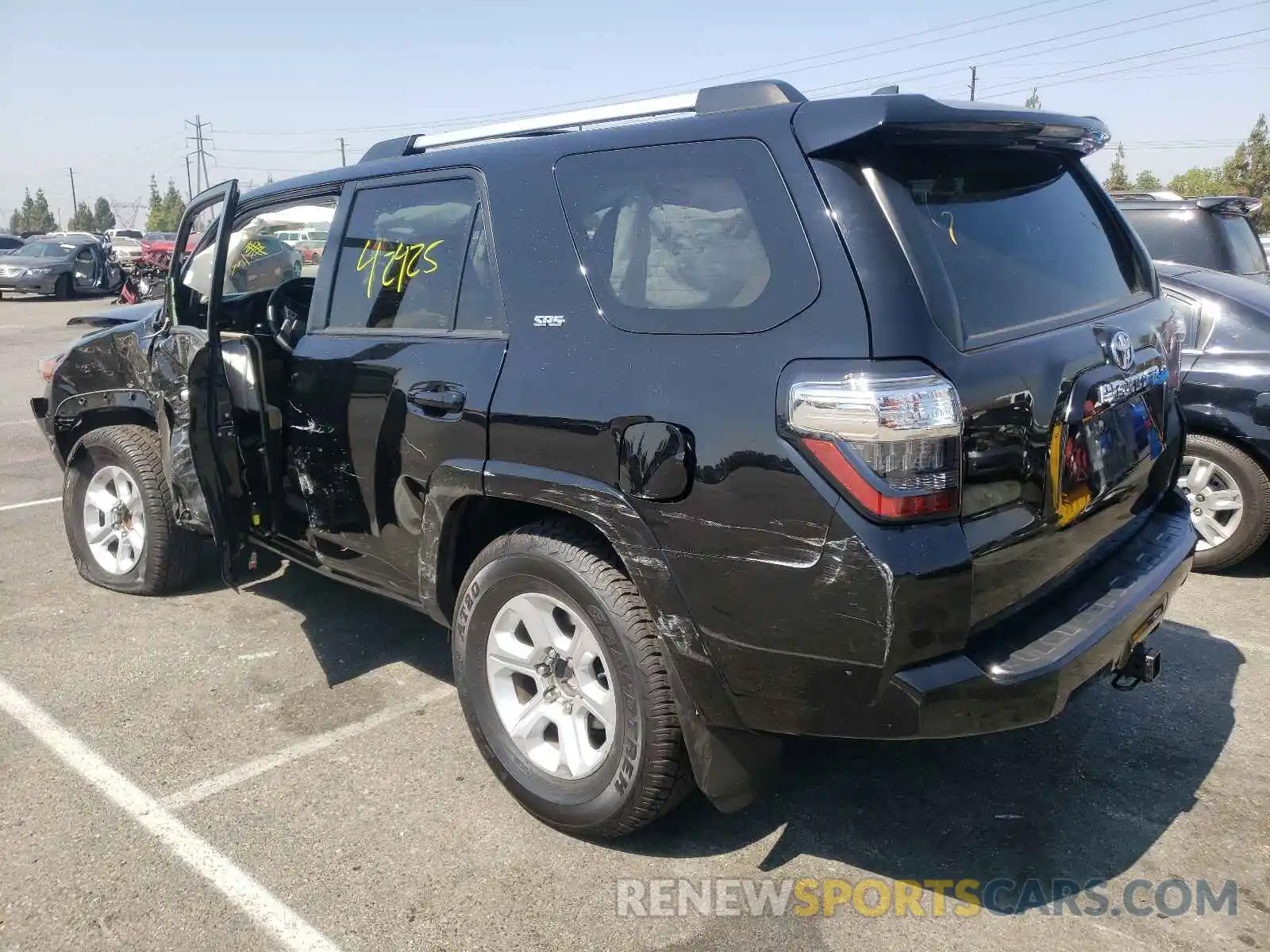 3 Photograph of a damaged car JTEZU5JR5K5204445 TOYOTA 4RUNNER 2019