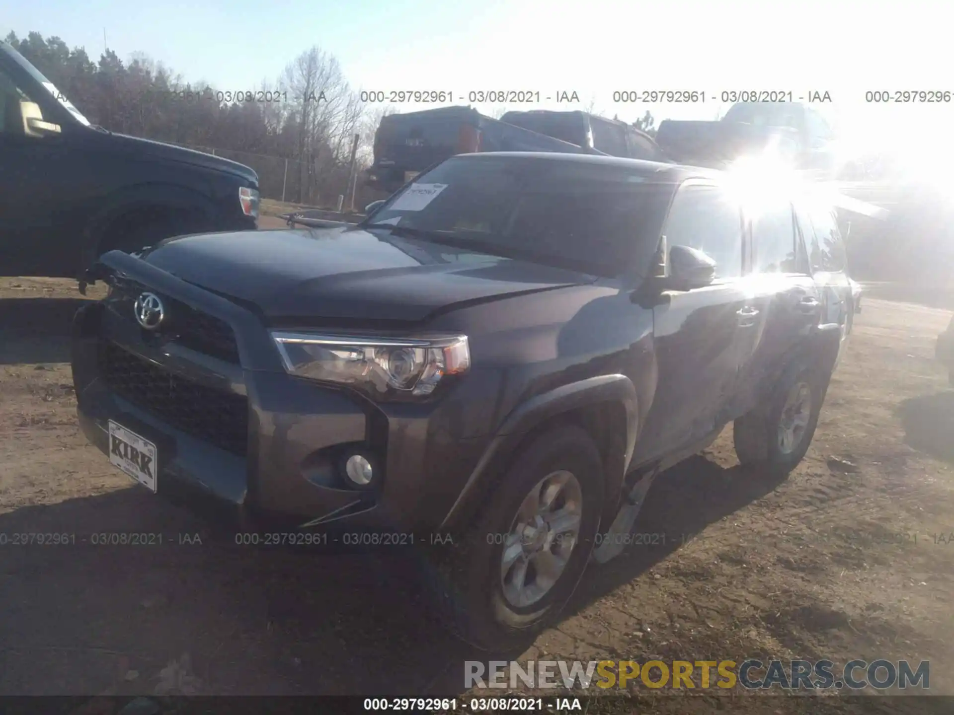 2 Фотография поврежденного автомобиля JTEZU5JR5K5205806 TOYOTA 4RUNNER 2019