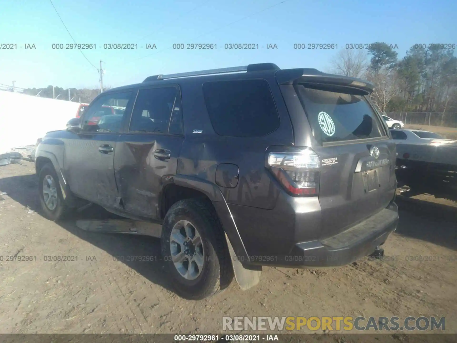 3 Photograph of a damaged car JTEZU5JR5K5205806 TOYOTA 4RUNNER 2019