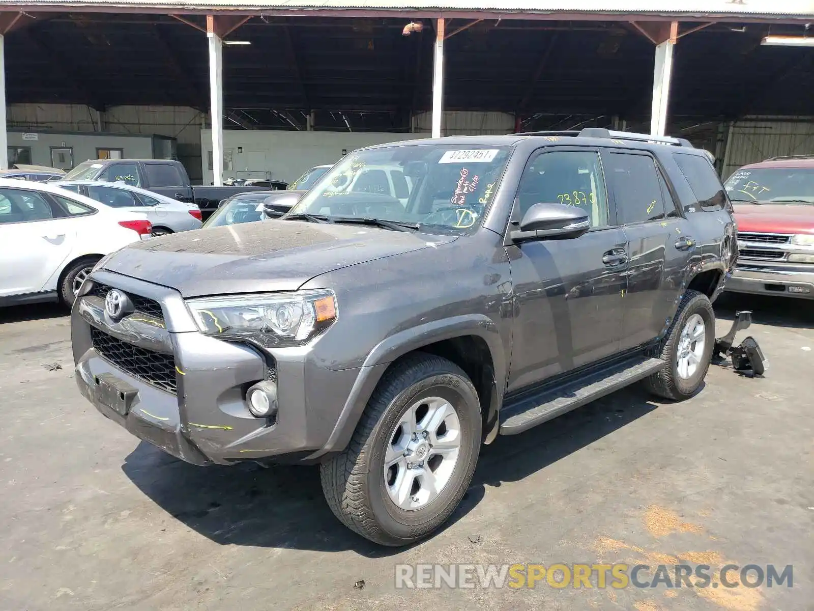 2 Photograph of a damaged car JTEZU5JR5K5206647 TOYOTA 4RUNNER 2019